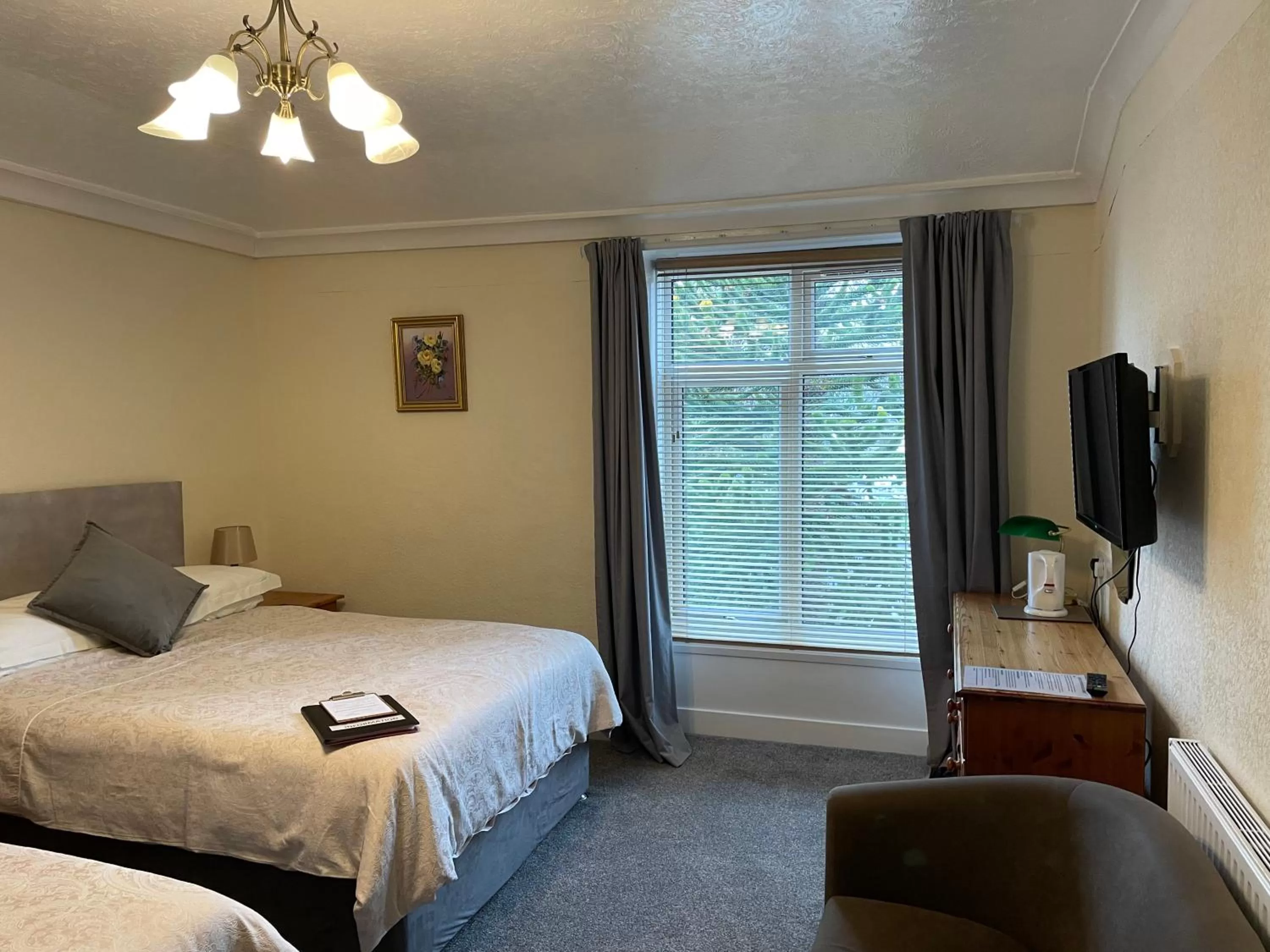 Bron Menai Guest House