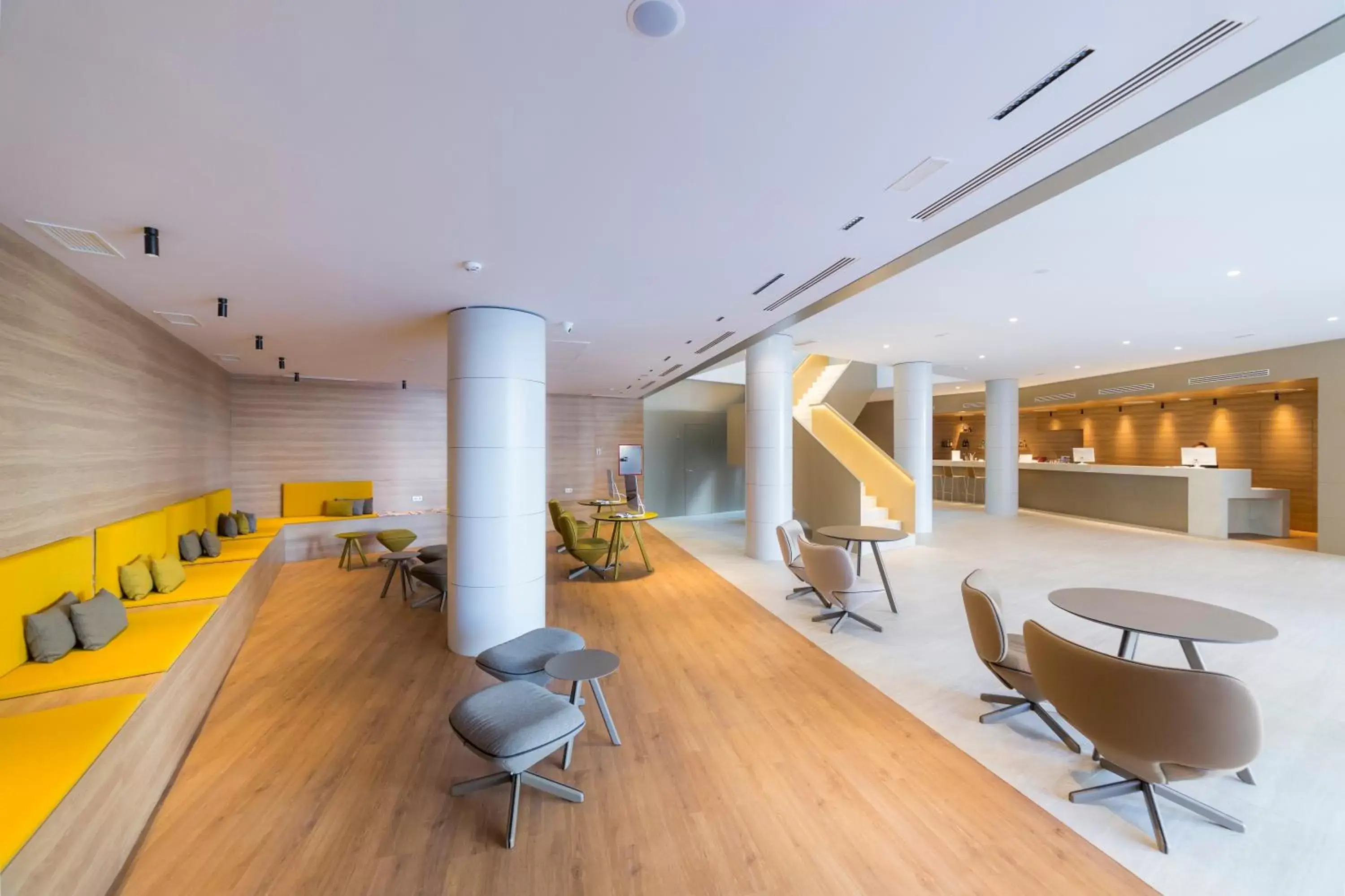 Lobby or reception in Hotel Macià Sevilla Kubb Lobby or reception in Hotel Macià Sevilla Kubb