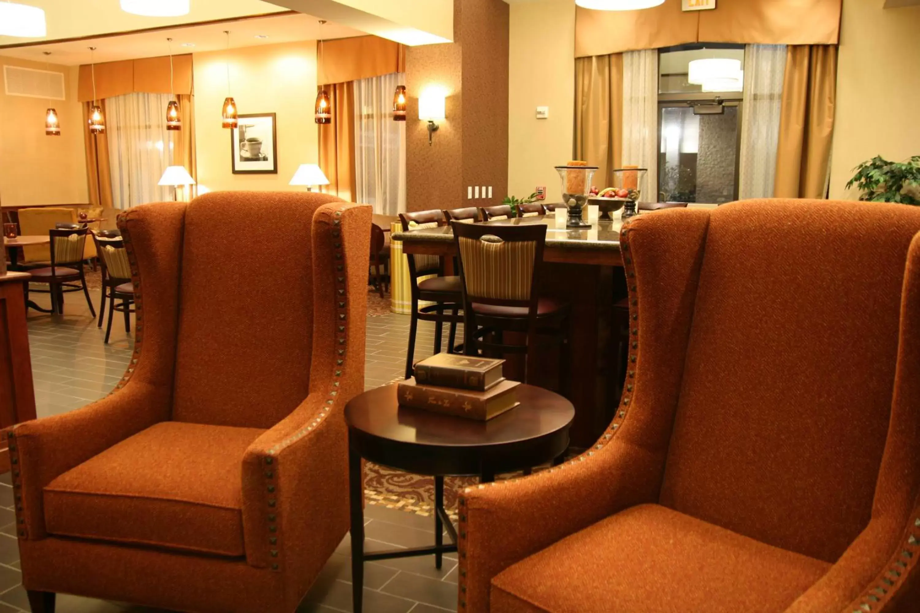 Lobby or reception, Lounge/Bar in Hampton Inn & Suites Chesapeake-Battlefield Boulevard