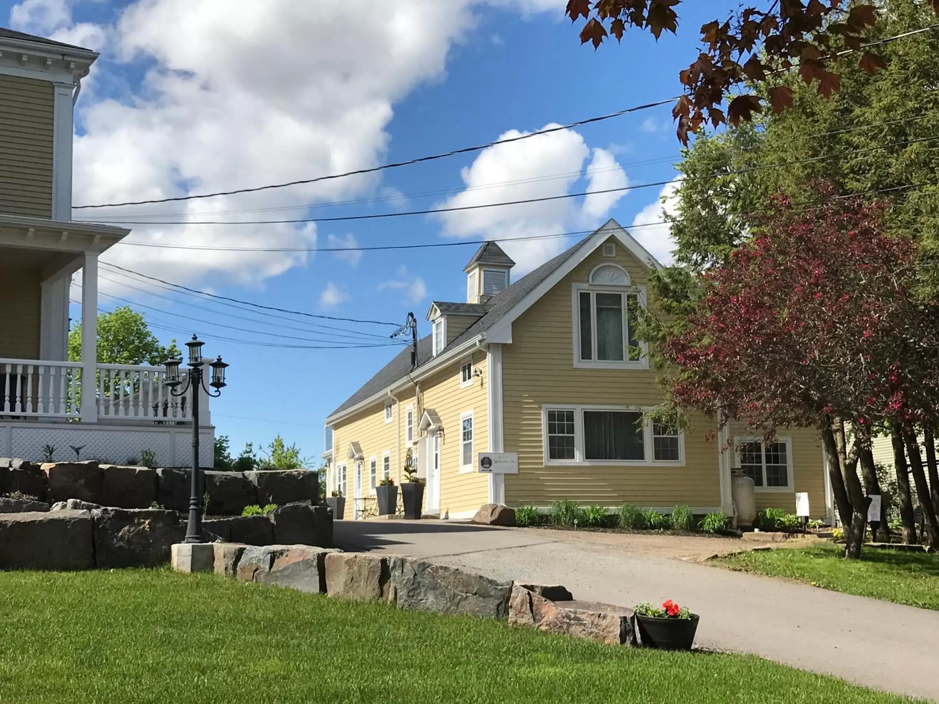 Property Building in Tattingstone Inn