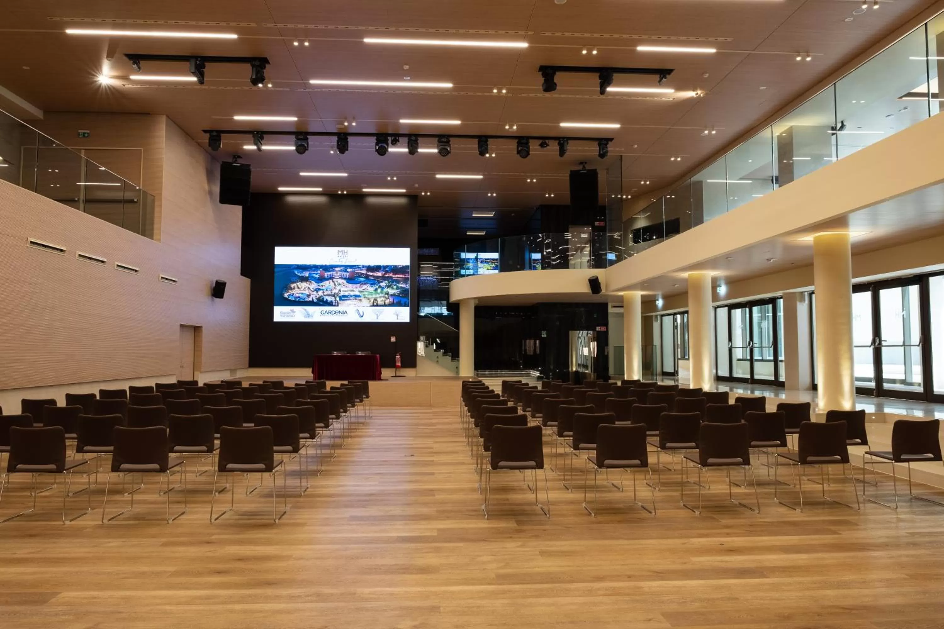 Business facilities in UNA HOTELS MH Matera