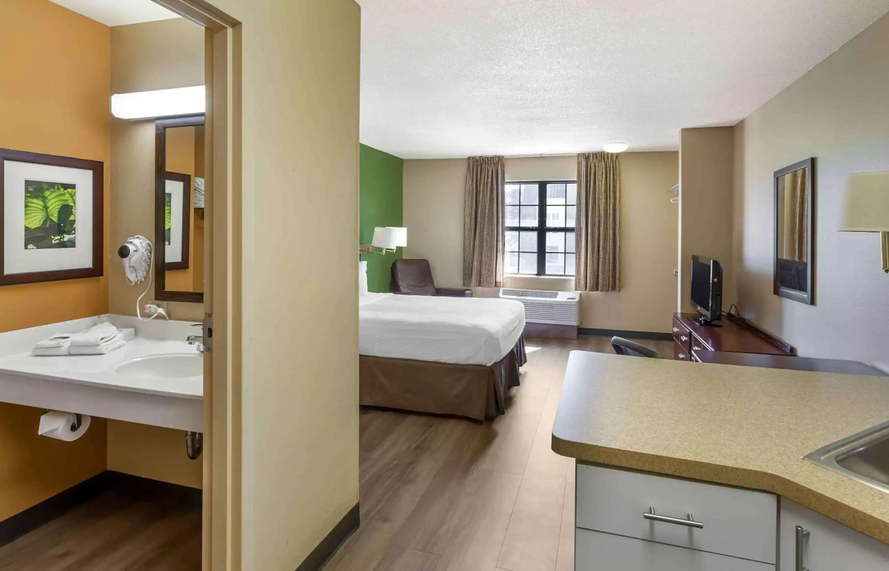 Bedroom in Extended Stay America Suites - Salt Lake City - Union Park