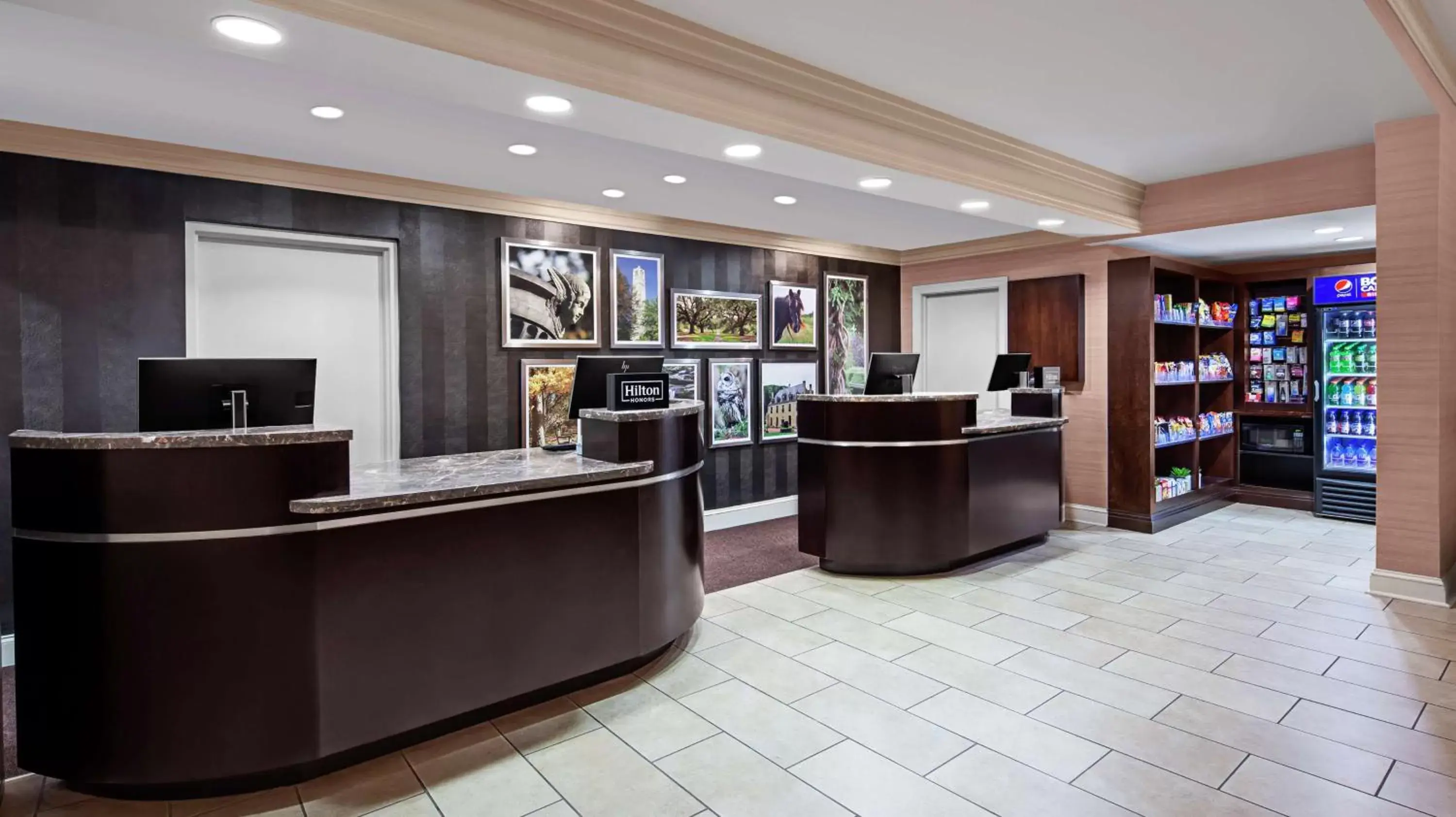 Lobby or reception, Lobby/Reception in DoubleTree by Hilton Raleigh Durham Airport at Research Triangle Park