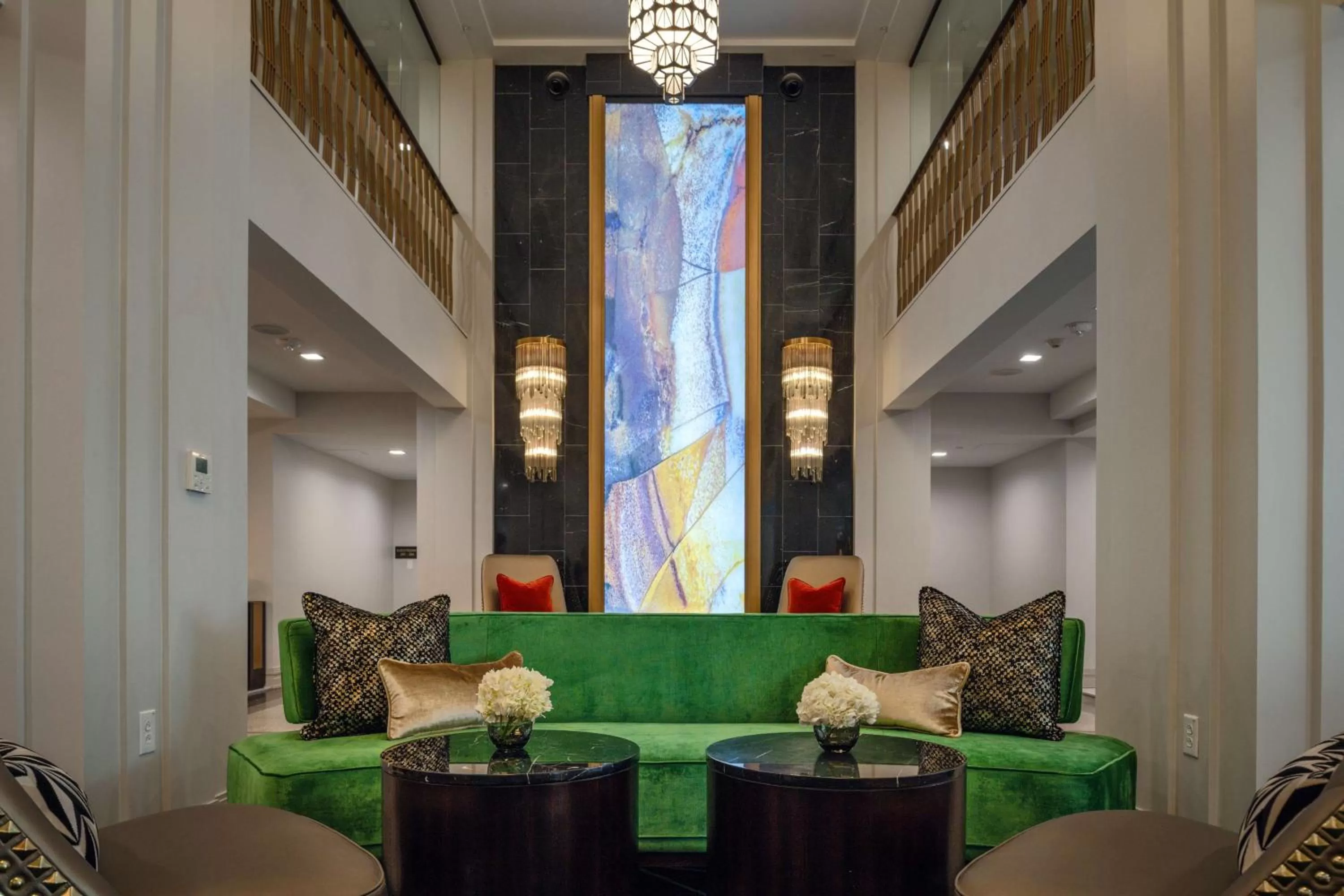 Lobby or reception in Tulsa Club Hotel Curio Collection By Hilton