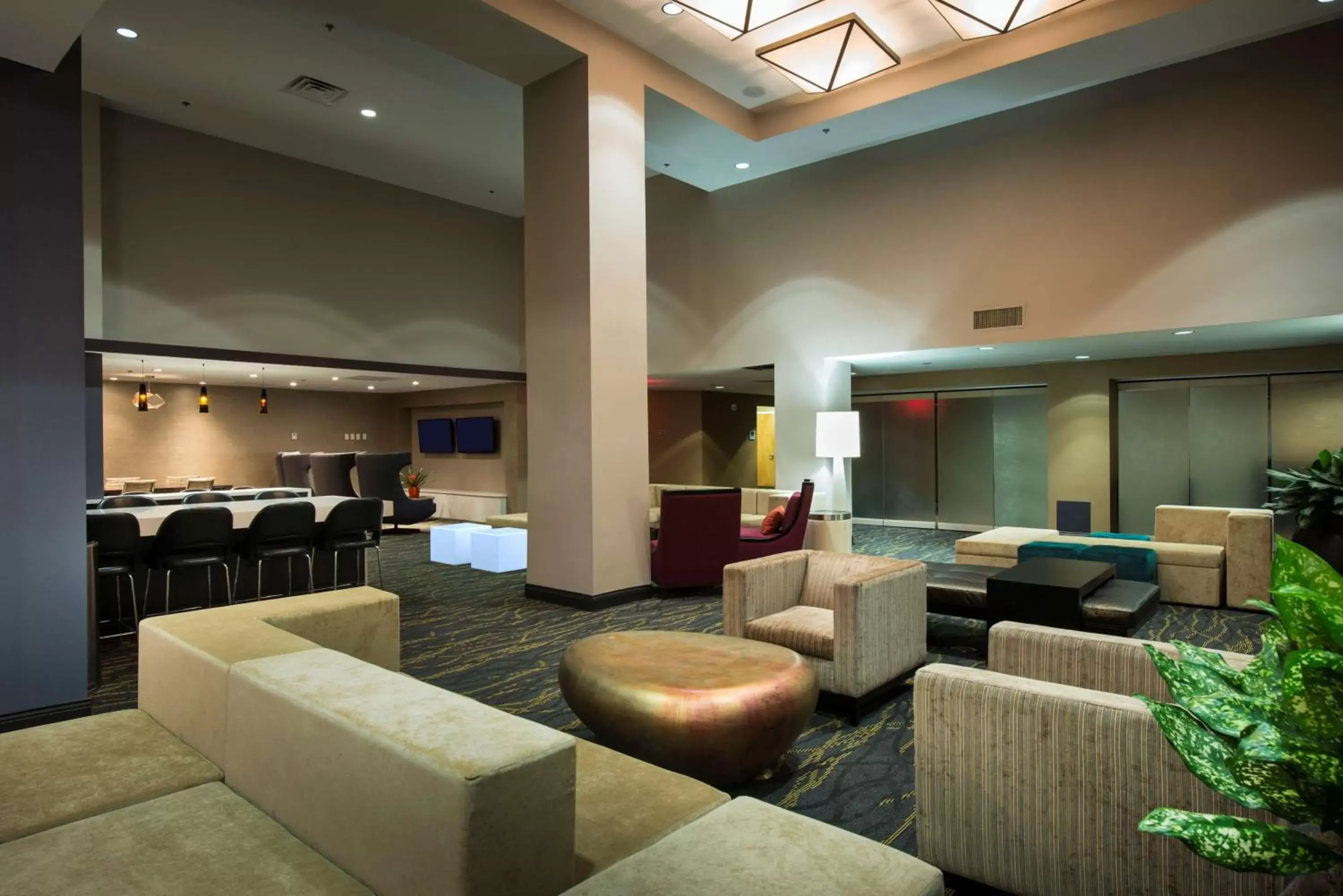 Lobby or reception, Lounge/Bar in Hilton Cocoa Beach Oceanfront
