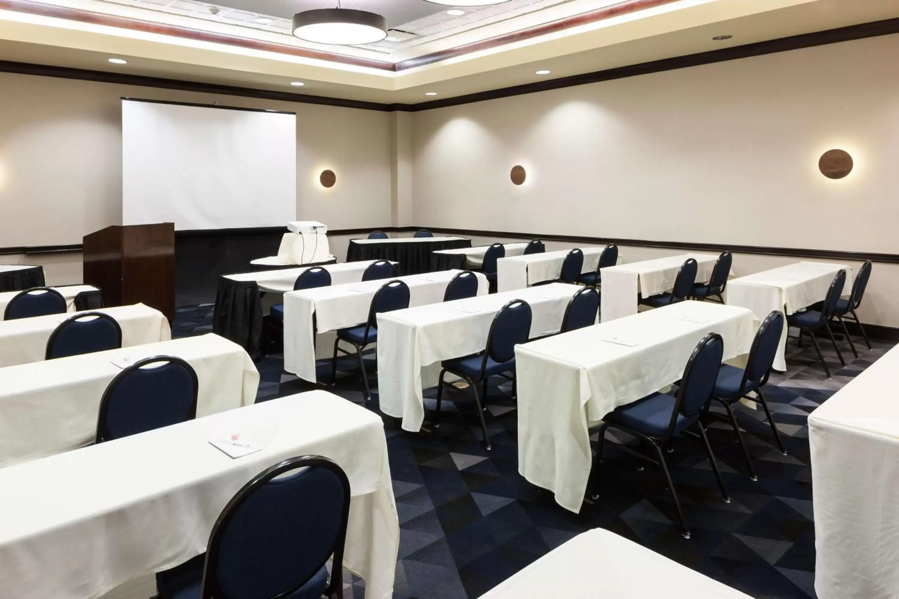 Meeting/conference room in Embassy Suites by Hilton Tampa Brandon