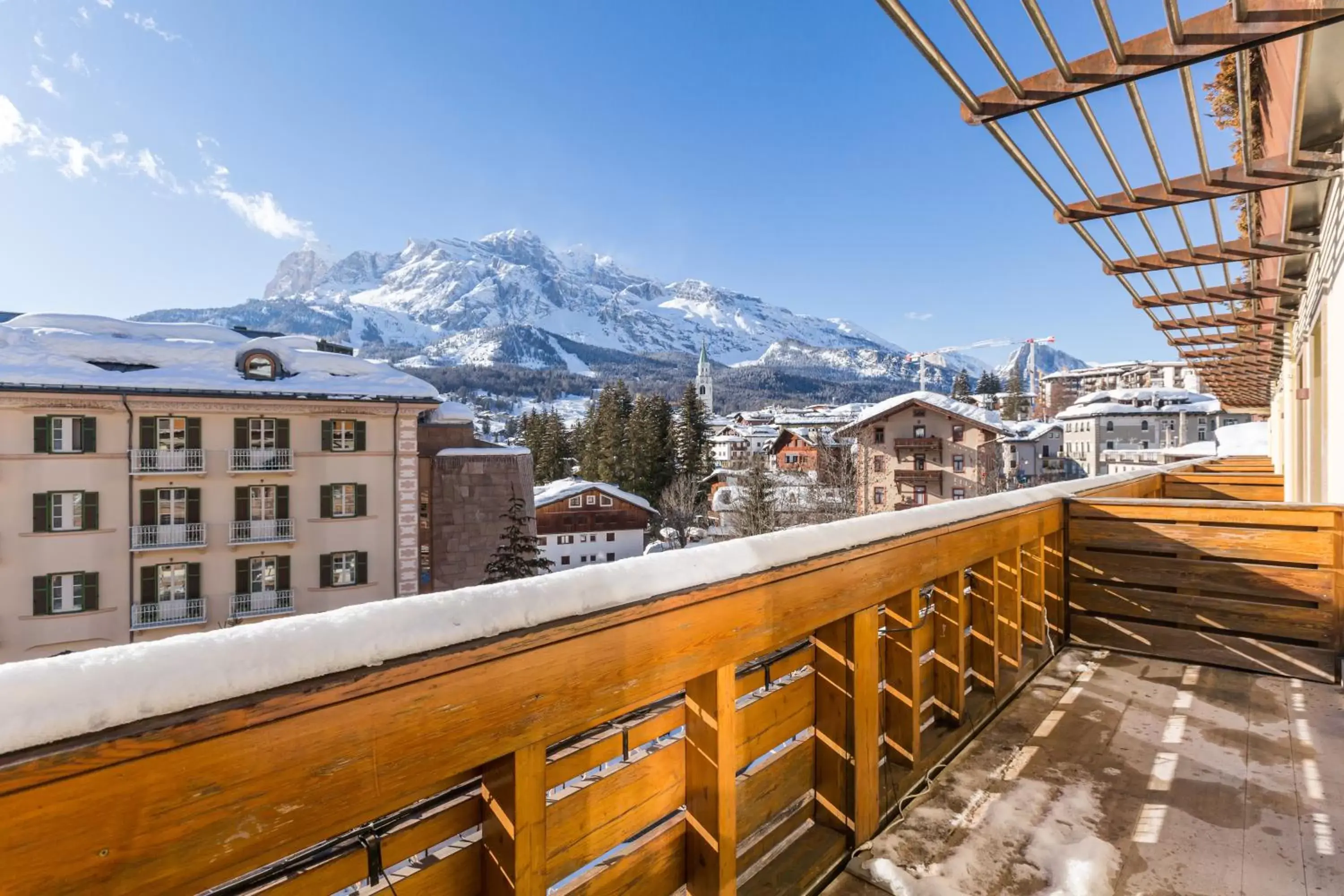 Winter in Radisson Residences Savoia Palace Cortina d’Ampezzo