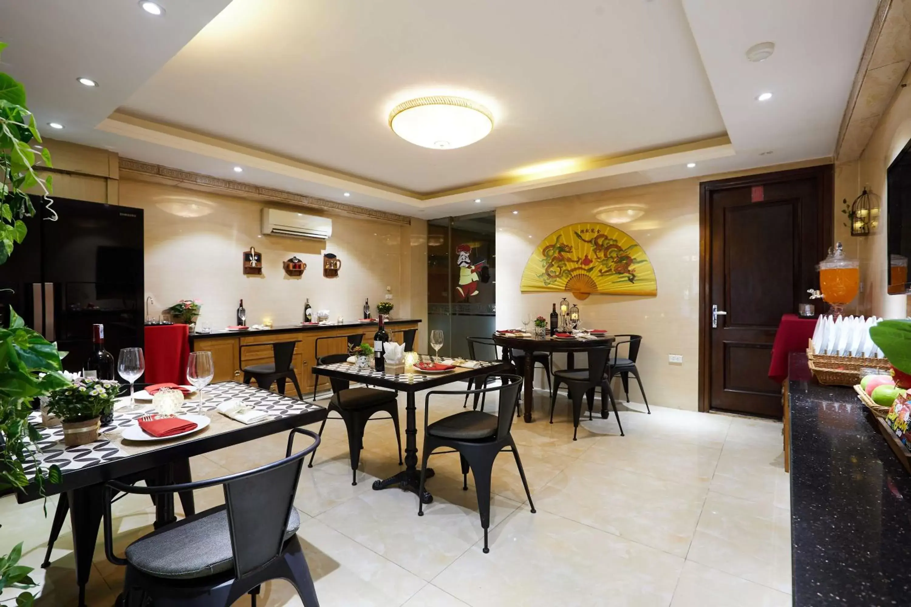 Restaurant/places to eat in HaNoi Calido Hotel Restaurant/places to eat in HaNoi Calido Hotel