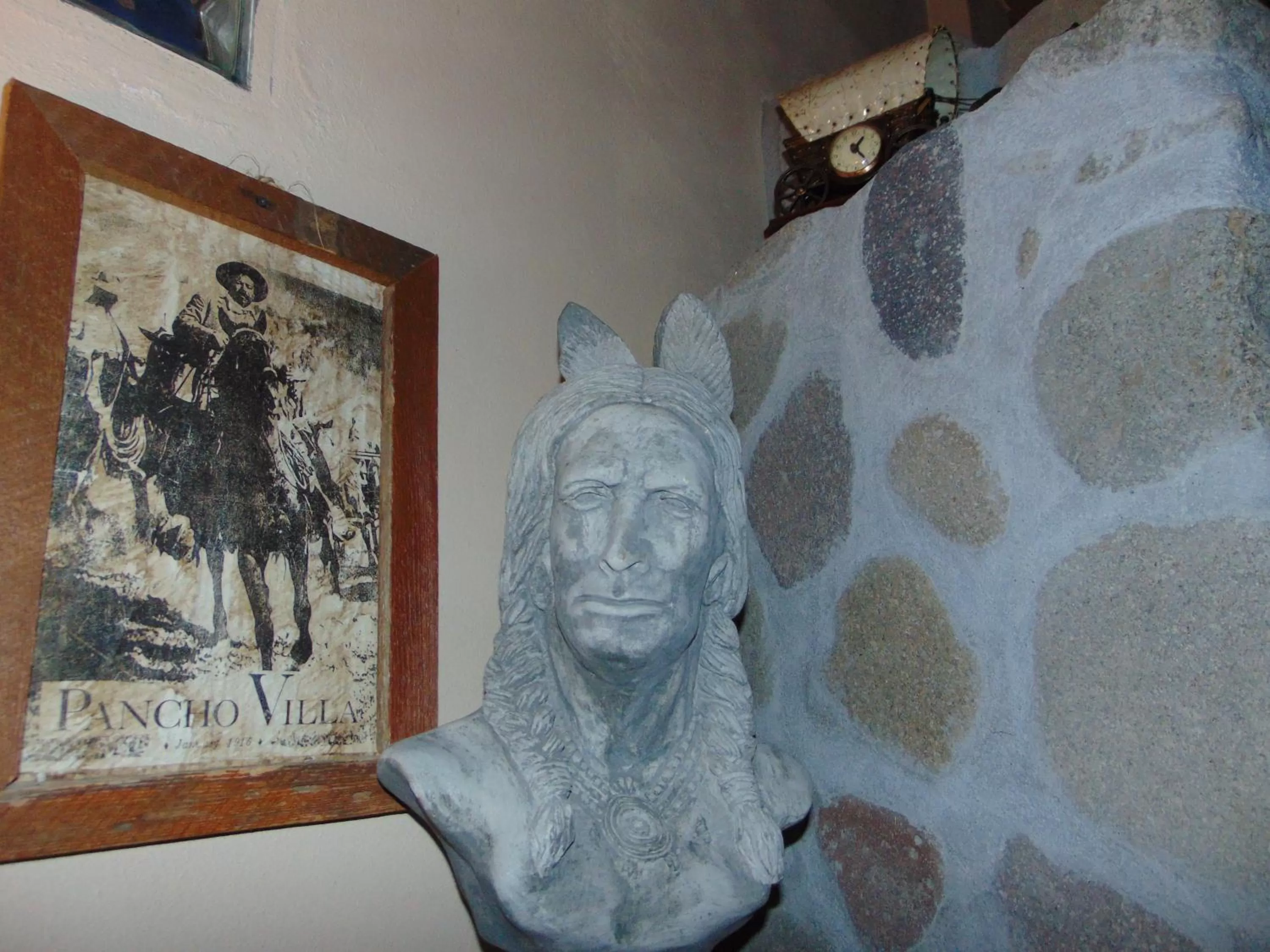 Photo of the whole room in Poco Cielo Hotel