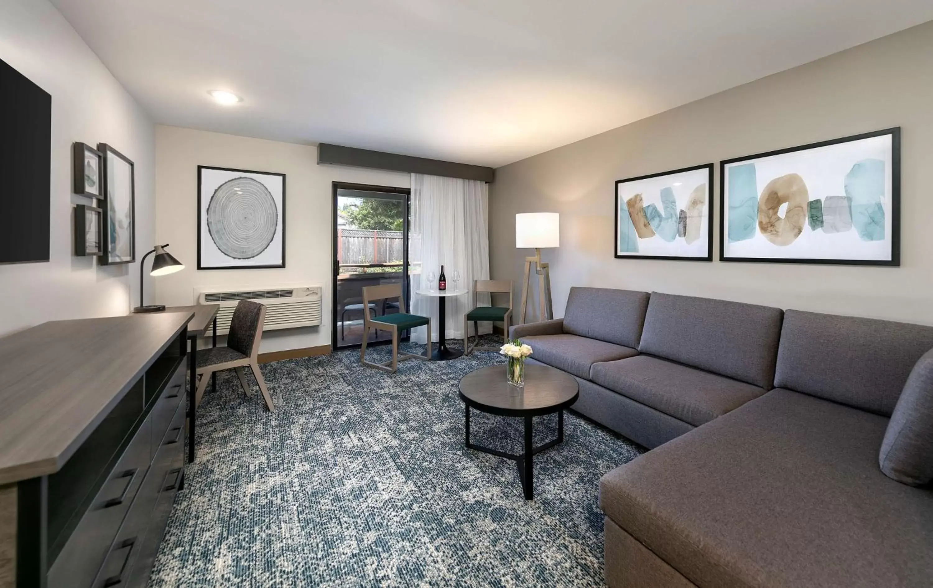 Bedroom, Seating Area in Seacliff Inn Aptos, Tapestry Collection by Hilton