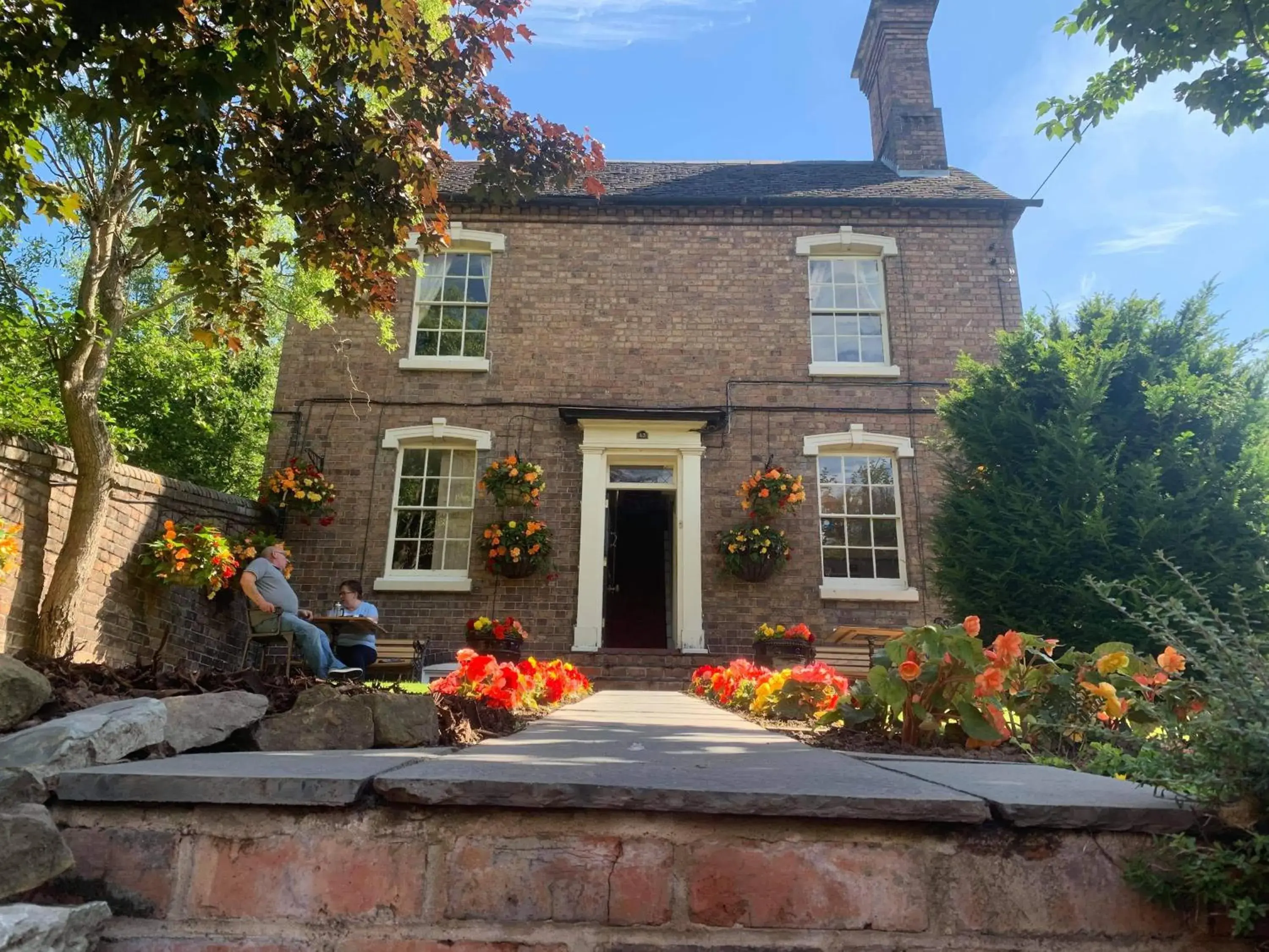 Facade/entrance, Property Building in Foundry Masters House