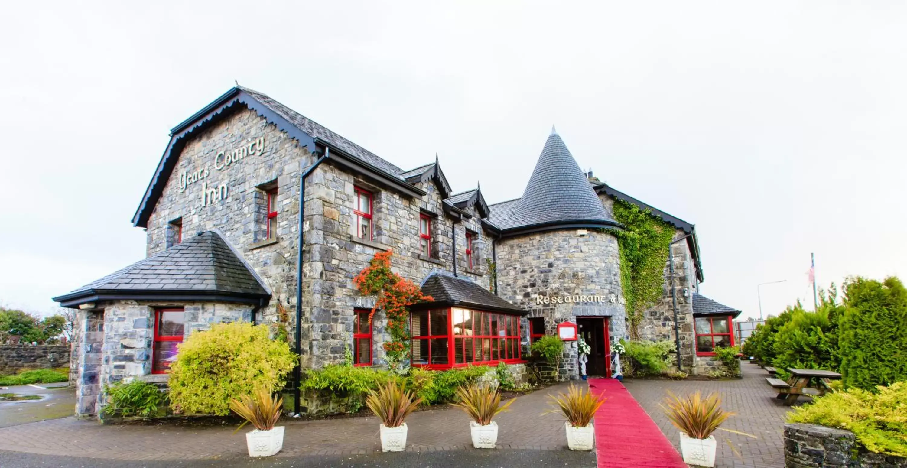 Nearby landmark, Property Building in The Yeats County Inn Hotel