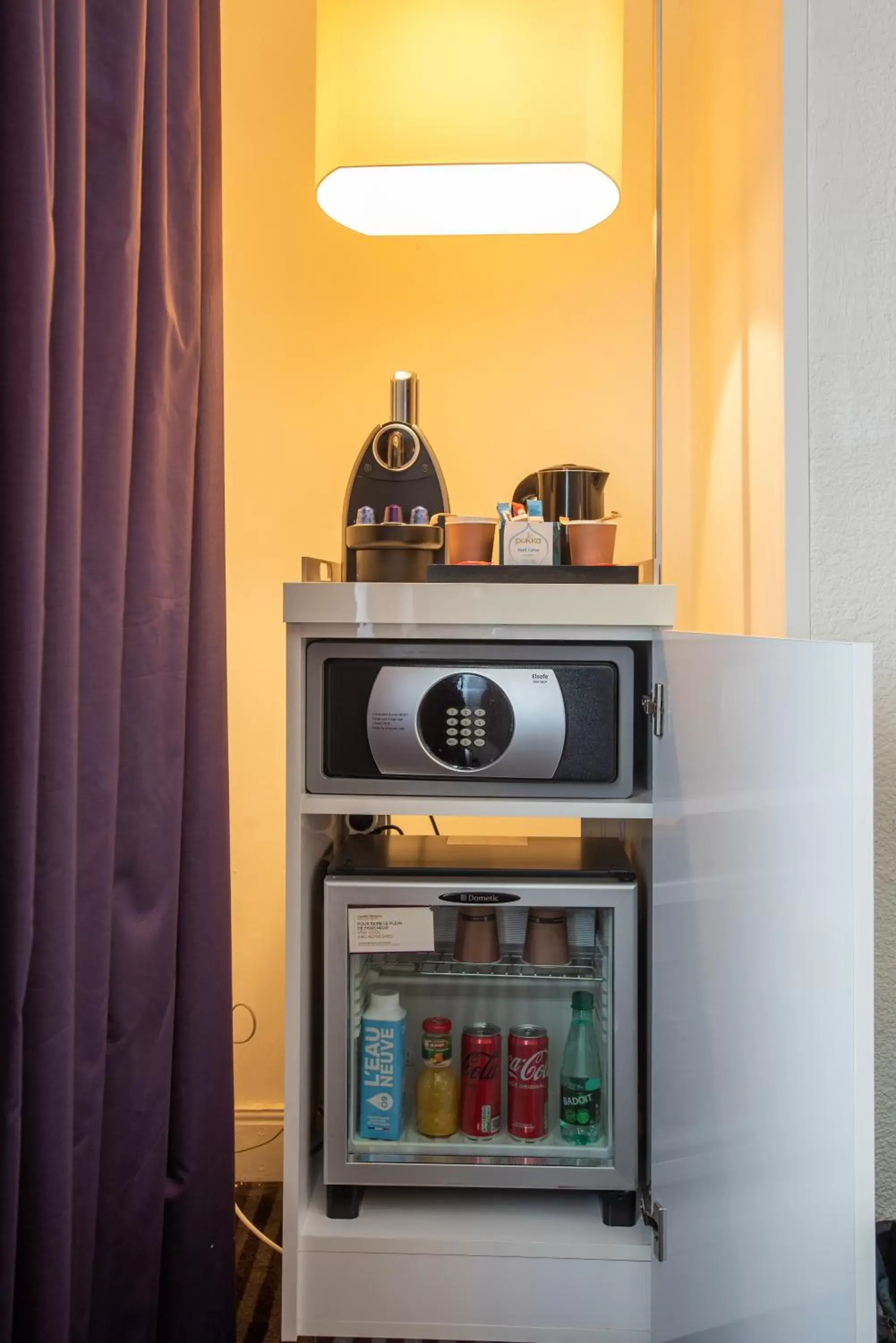 Coffee/tea facilities in Mercure Marseille Centre Vieux Port