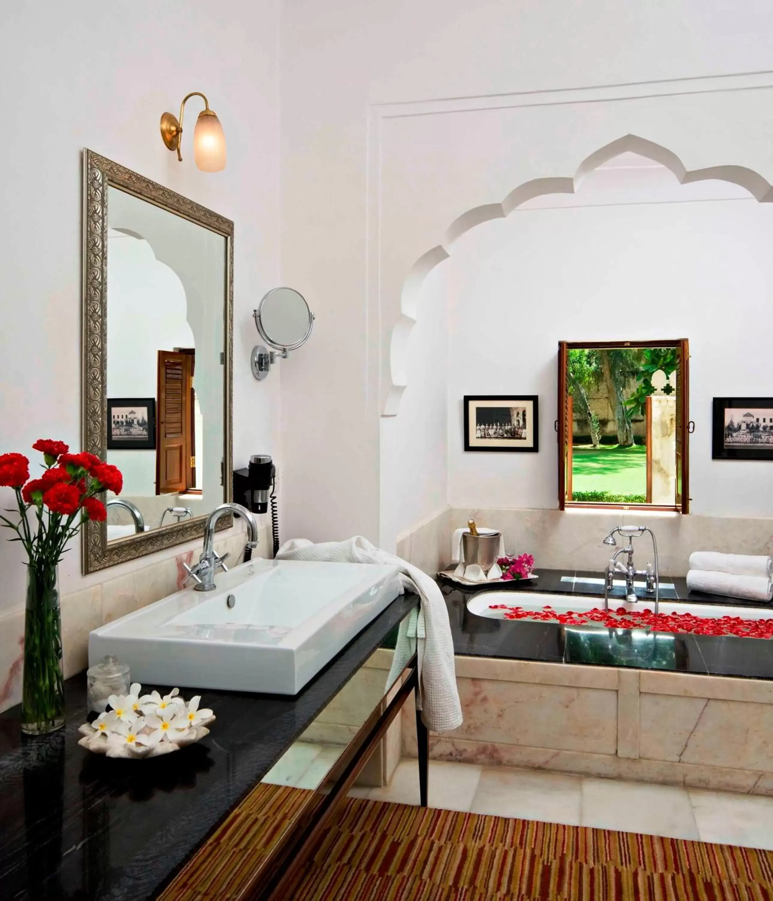 Bathroom, Seating Area in Samode Haveli