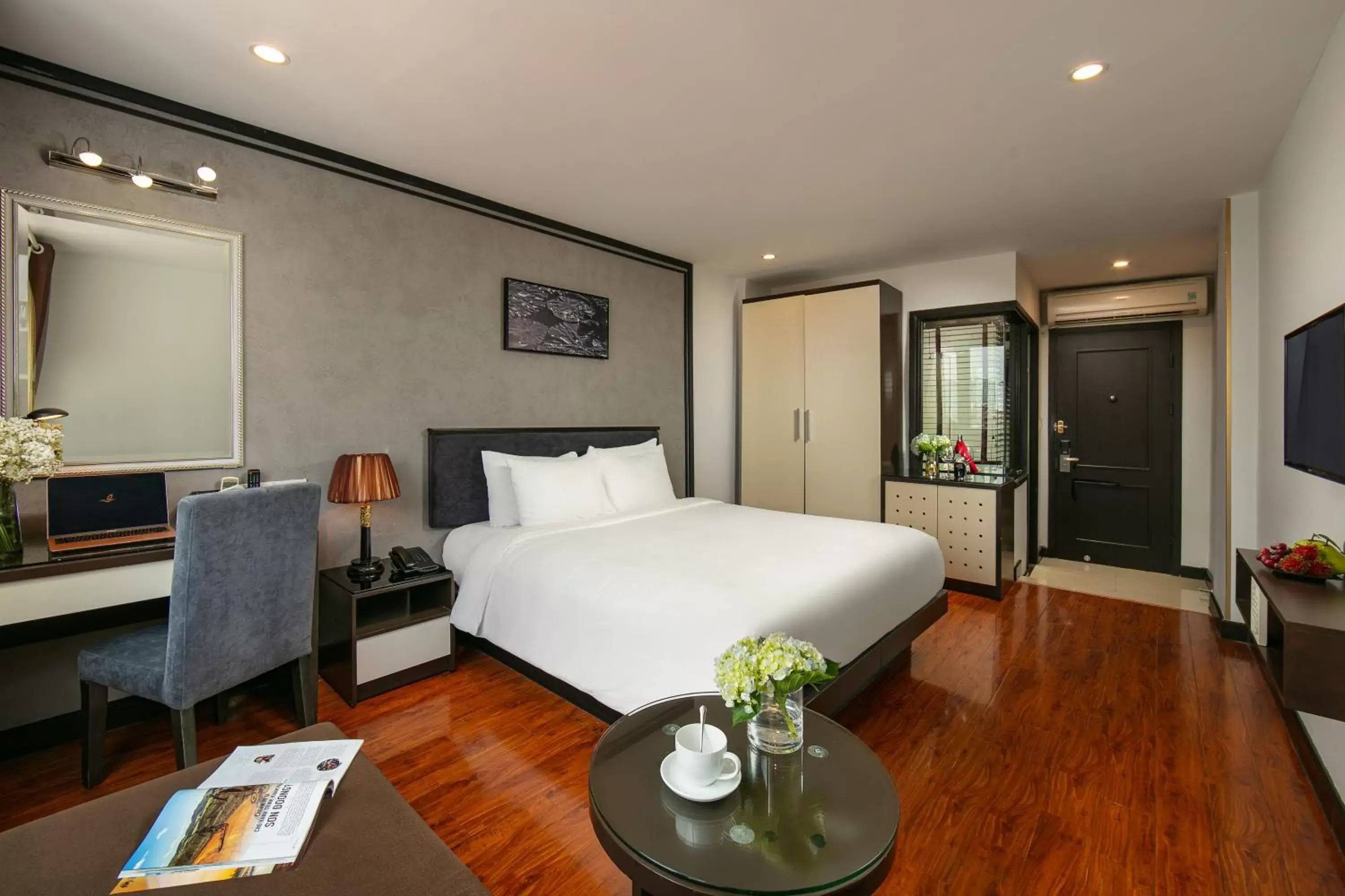 Bed in Hanoi La Palm Premier Hotel & Spa Bed in Hanoi La Palm Premier Hotel & Spa