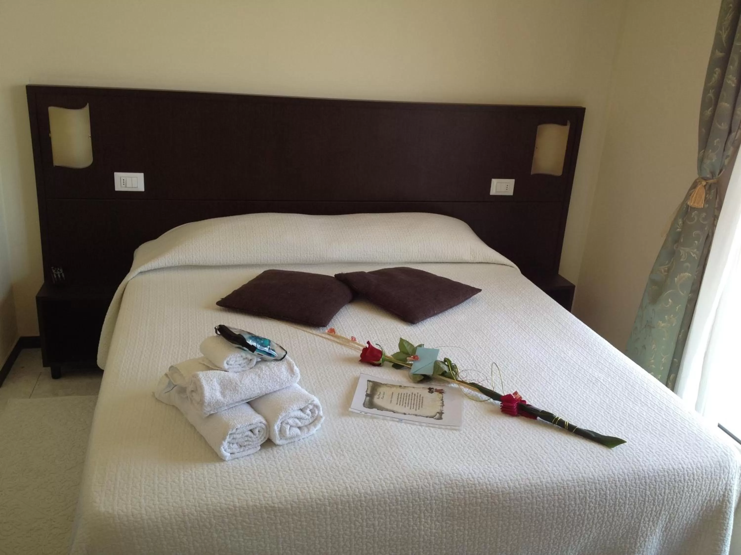 Bedroom, Bed in Hotel Okinawa