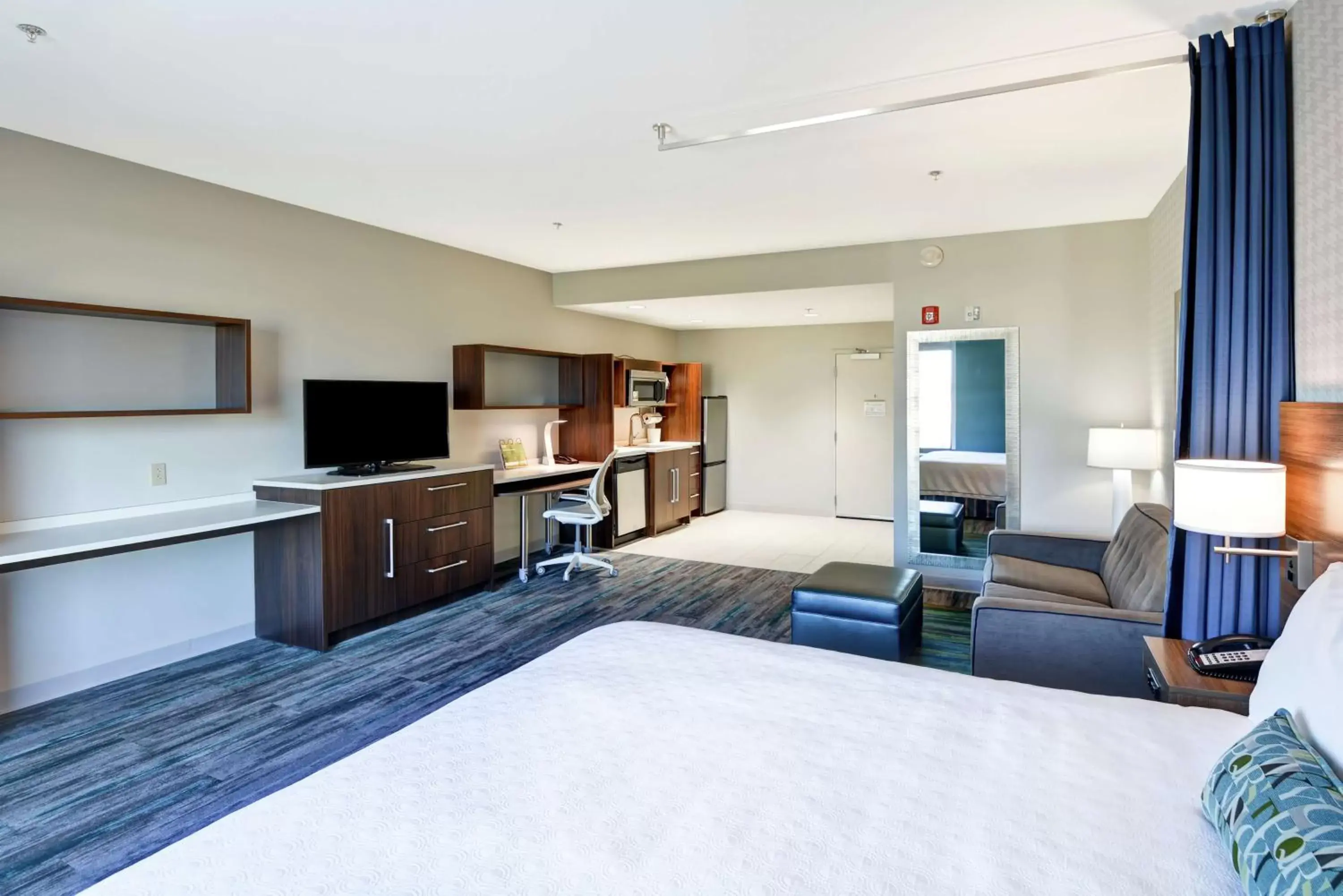 Bedroom in Home2 Suites By Hilton Conway