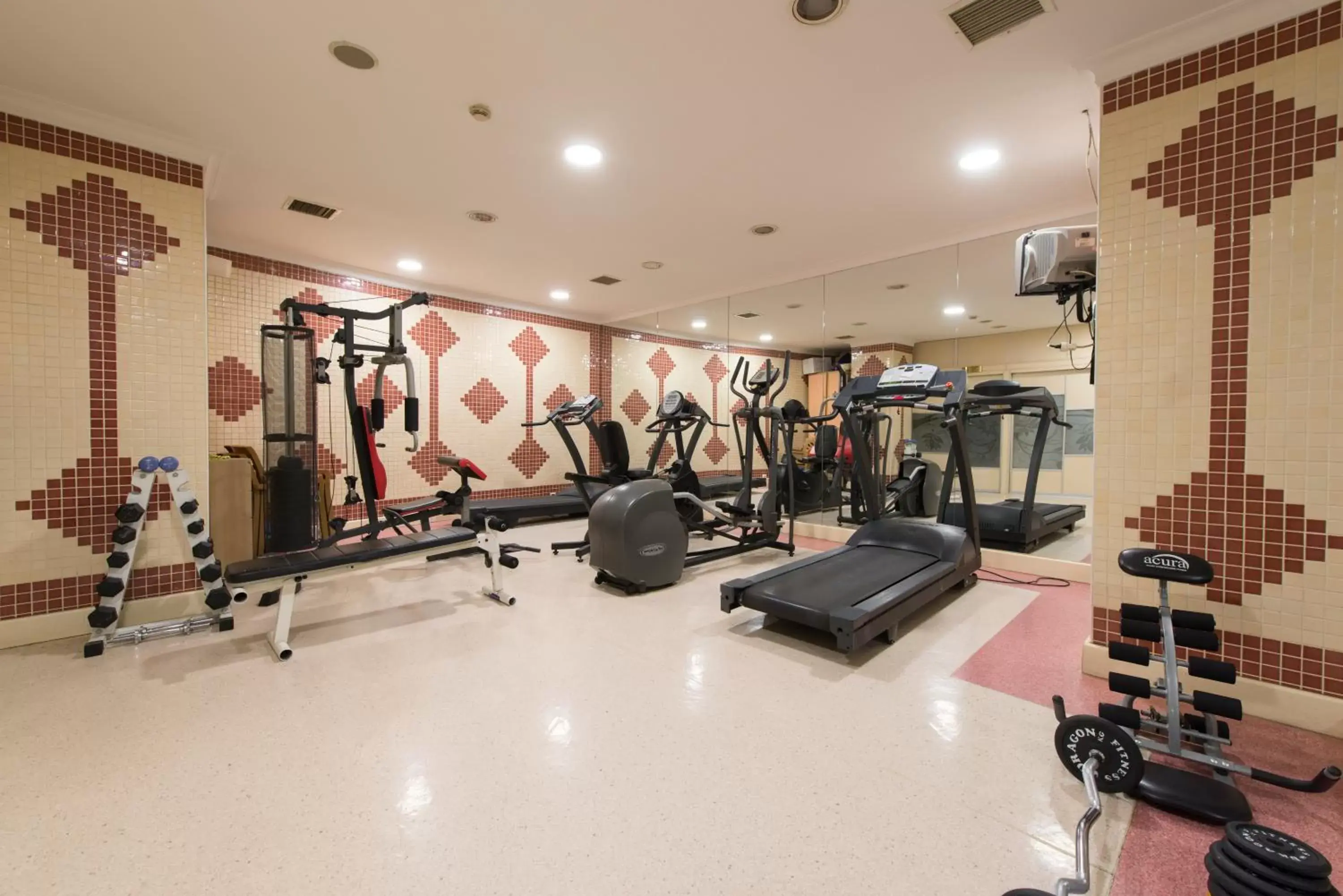Fitness centre/facilities, Fitness Center/Facilities in Akar International Hotel