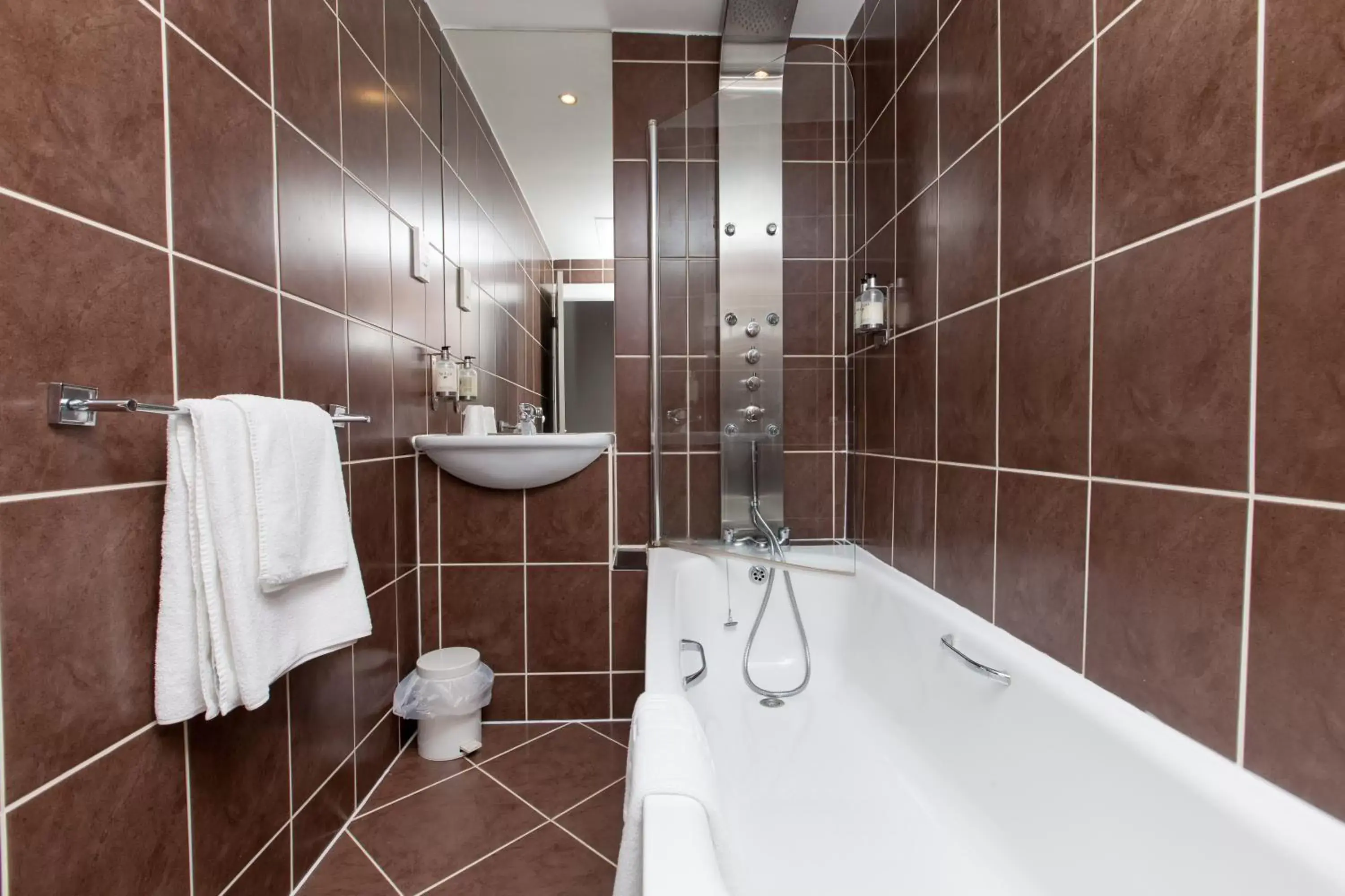 Decorative detail, Bathroom in Aberdeen Douglas Hotel