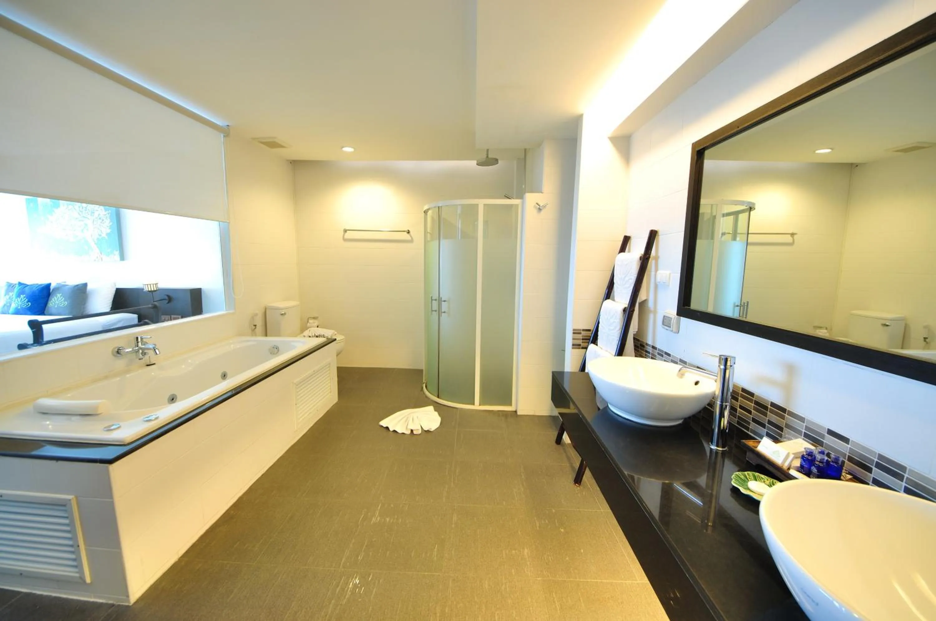Bathroom in Palmyra Patong Resort Phuket - SHA Extra Plus
