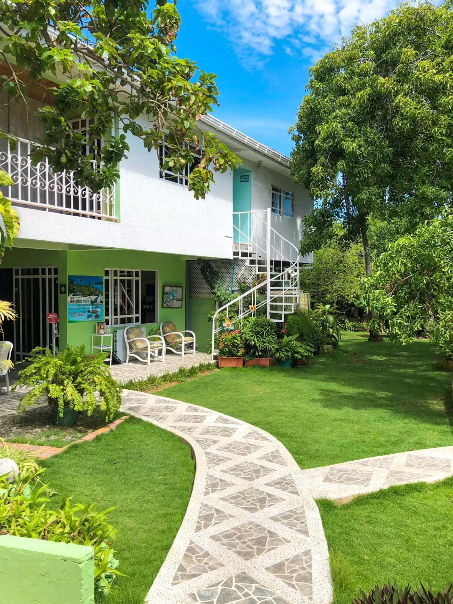 Property building in Posada Nativa Bernard Place