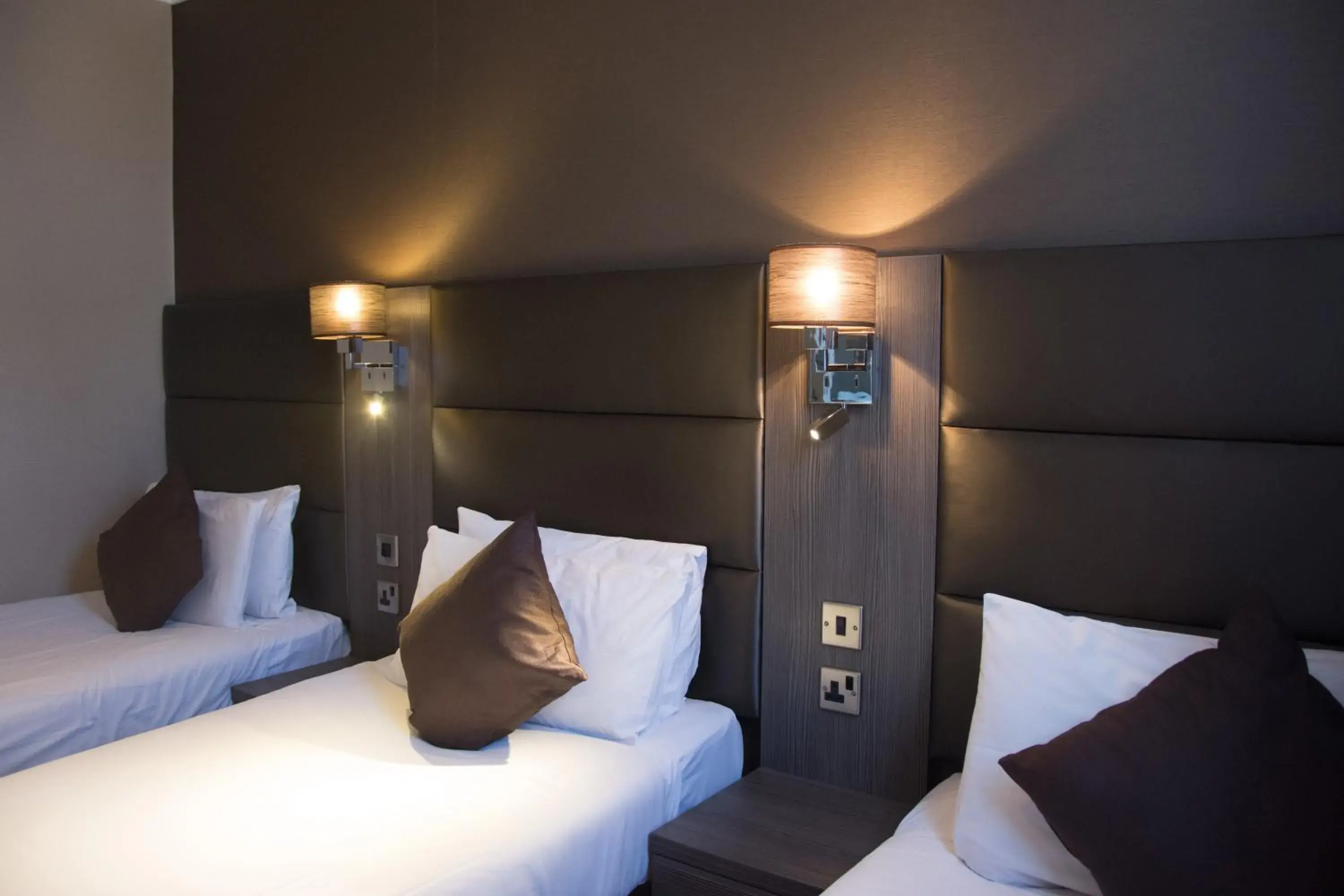 Bed in Brunel Hotel Bed in Brunel Hotel