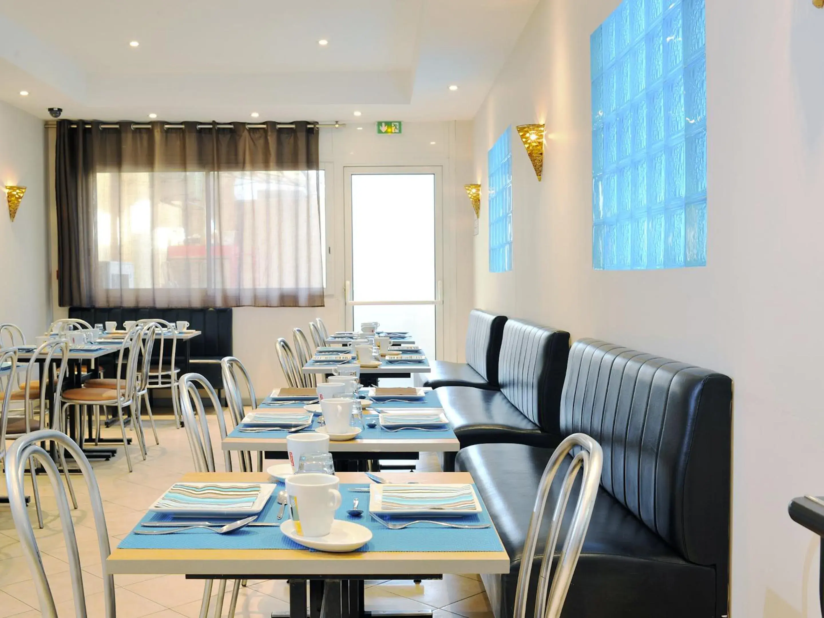 Lounge or bar, Restaurant/Places to Eat in Hôtel Esprit d'Azur