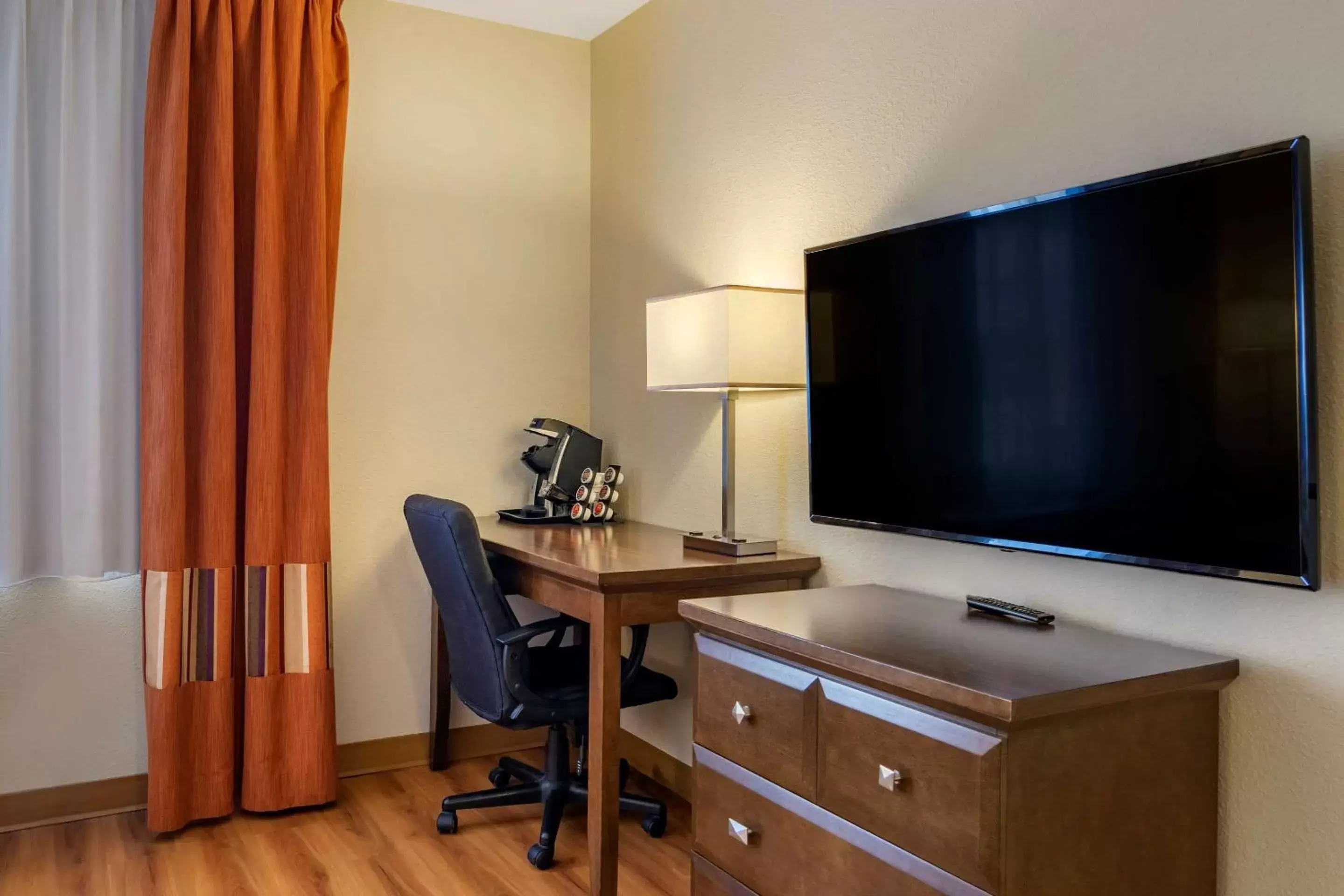 Photo of the whole room in Quality Inn & Suites Photo of the whole room in Quality Inn & Suites