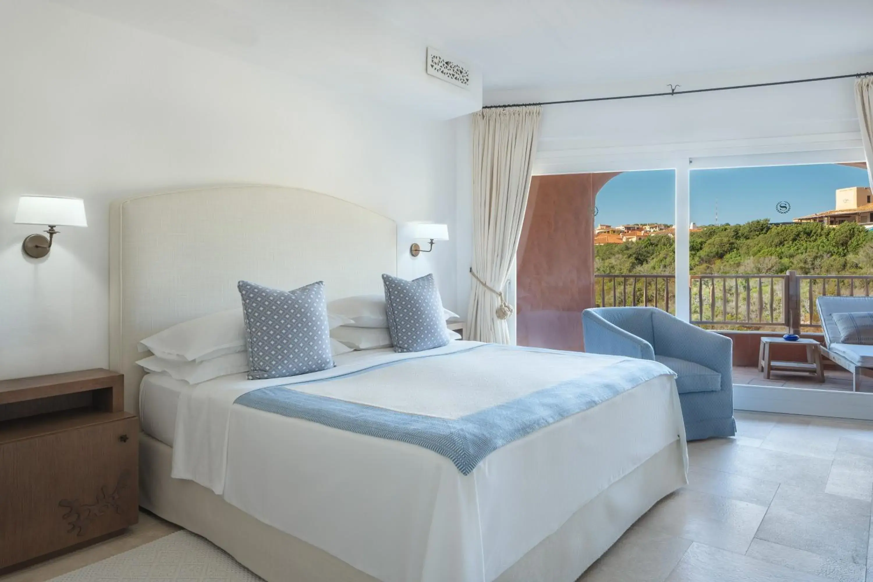 Bedroom, Bed in Cervo Hotel, Costa Smeralda Resort