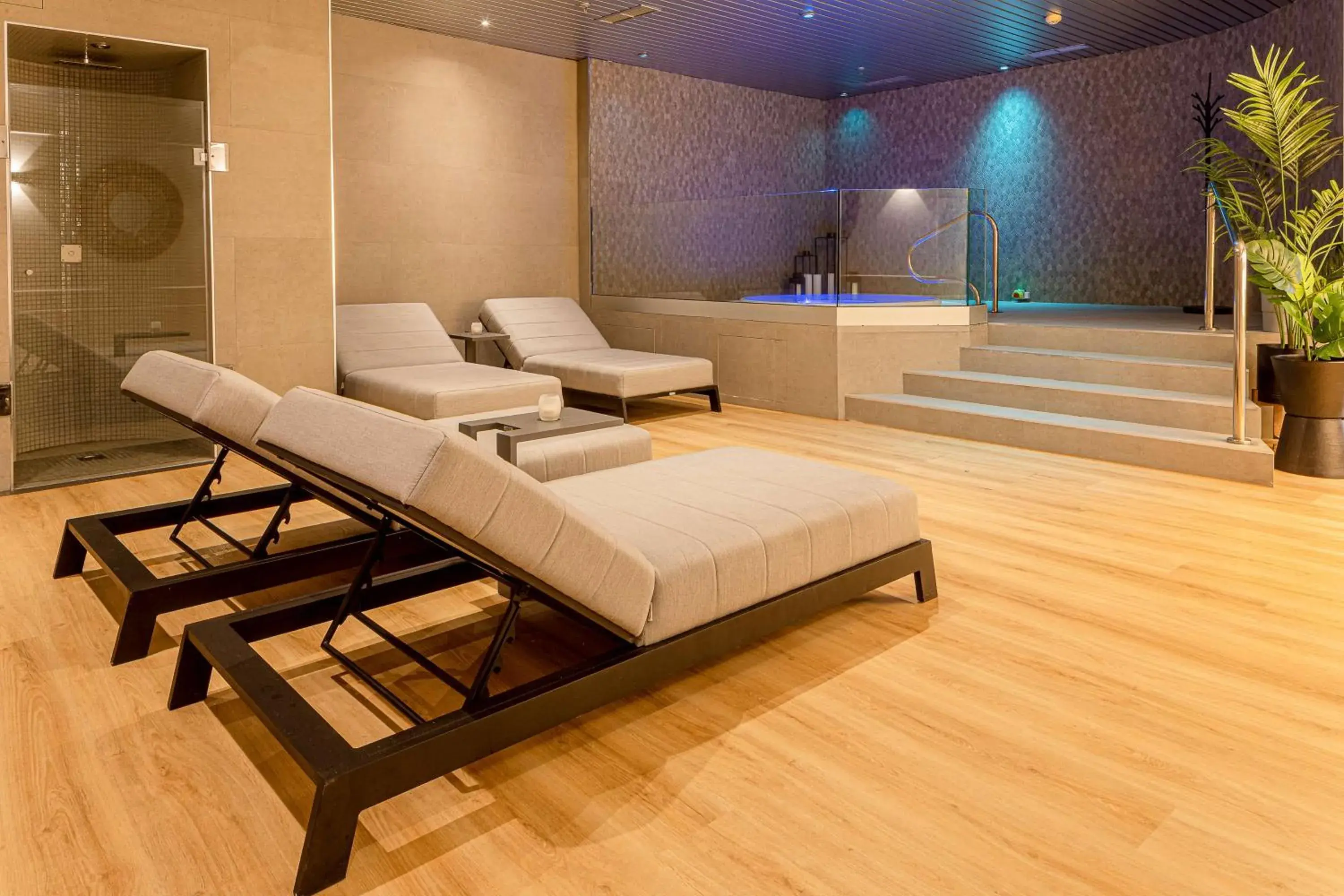 Spa and wellness centre/facilities in Radisson Blu Resort Gran Canaria Spa and wellness centre/facilities in Radisson Blu Resort Gran Canaria