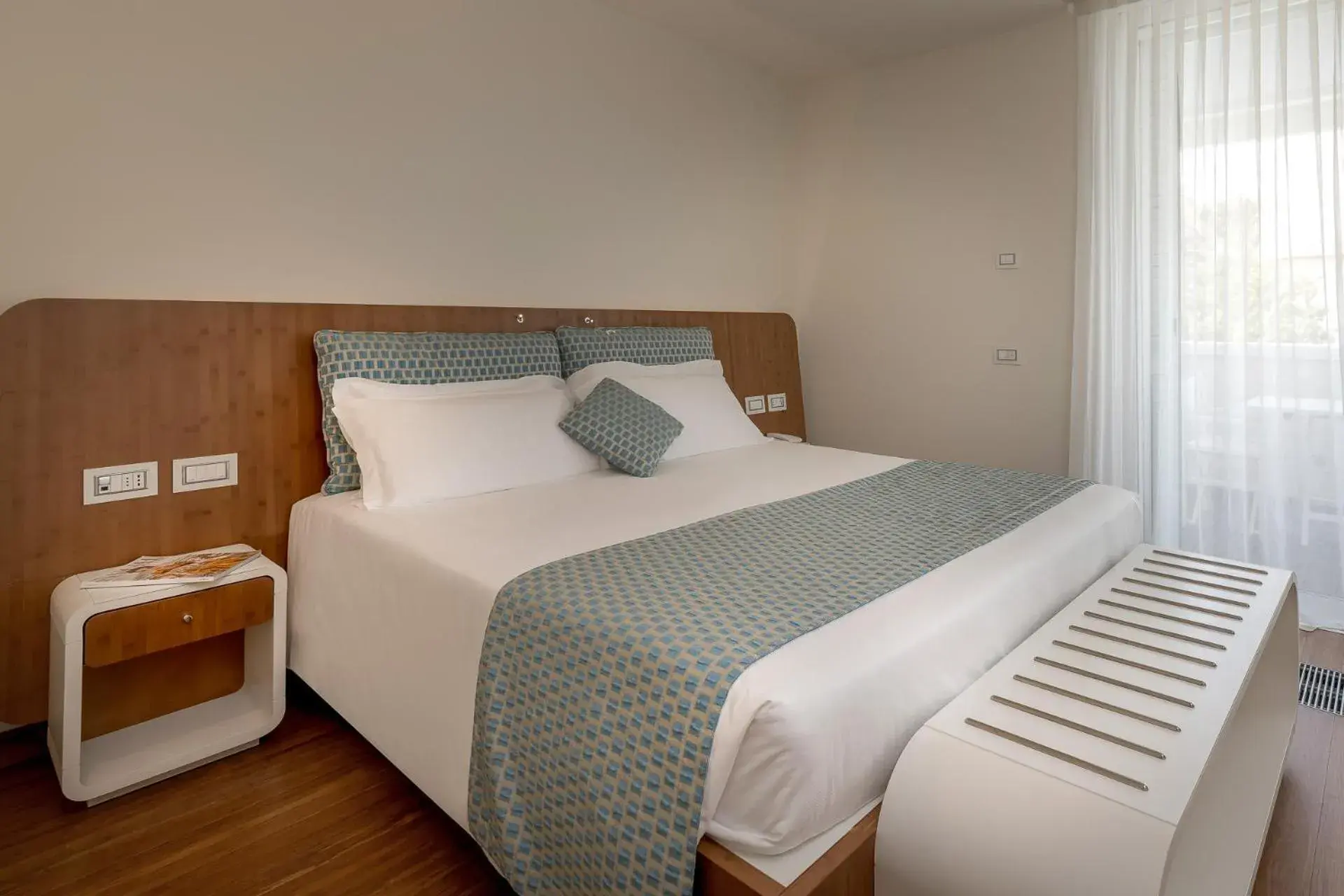 Superior Double Room with Partial Sea View in T-Suite Hotel Superior Double Room with Partial Sea View in T-Suite Hotel