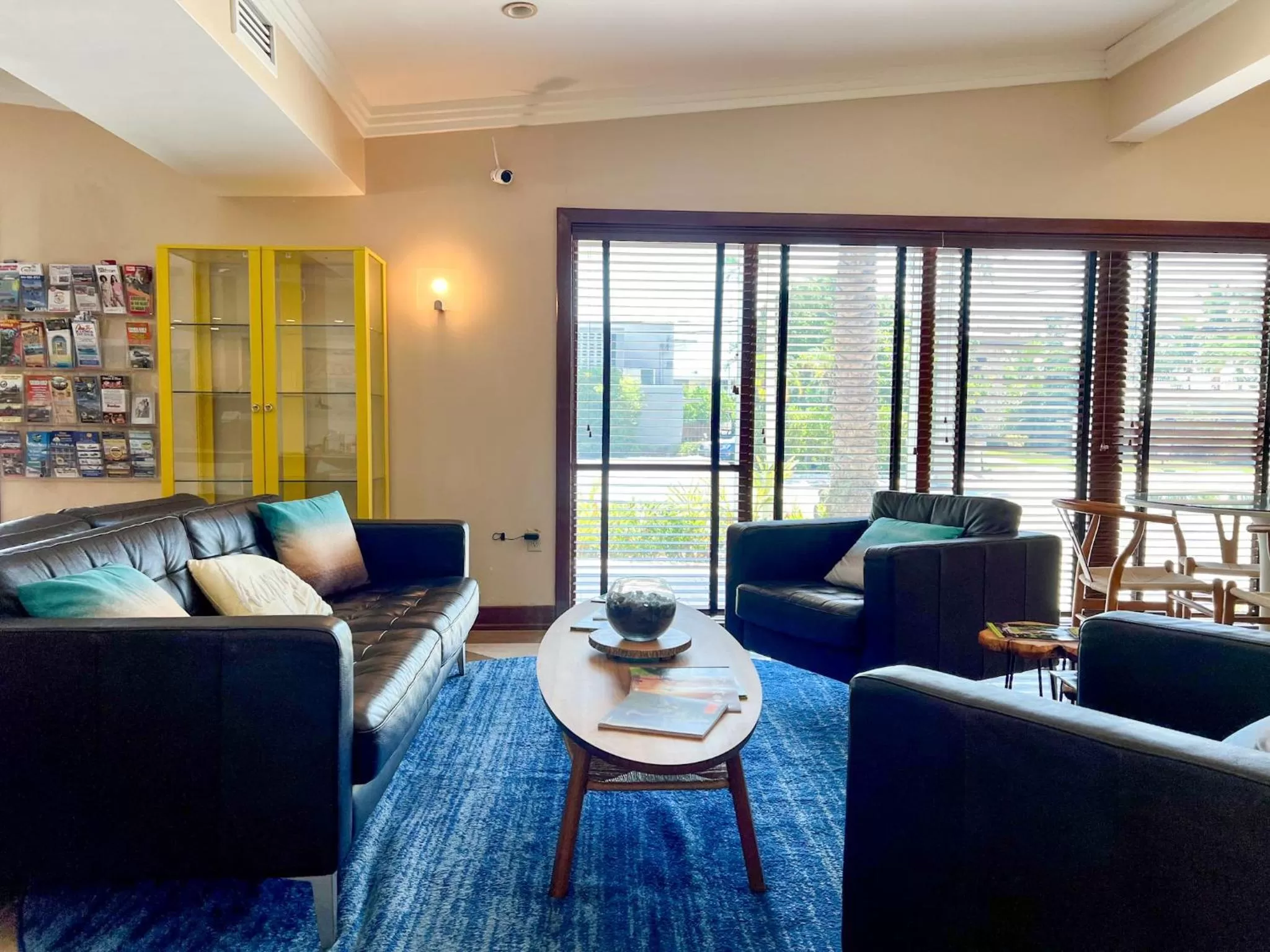 Seating area in Victoria Park Hotel