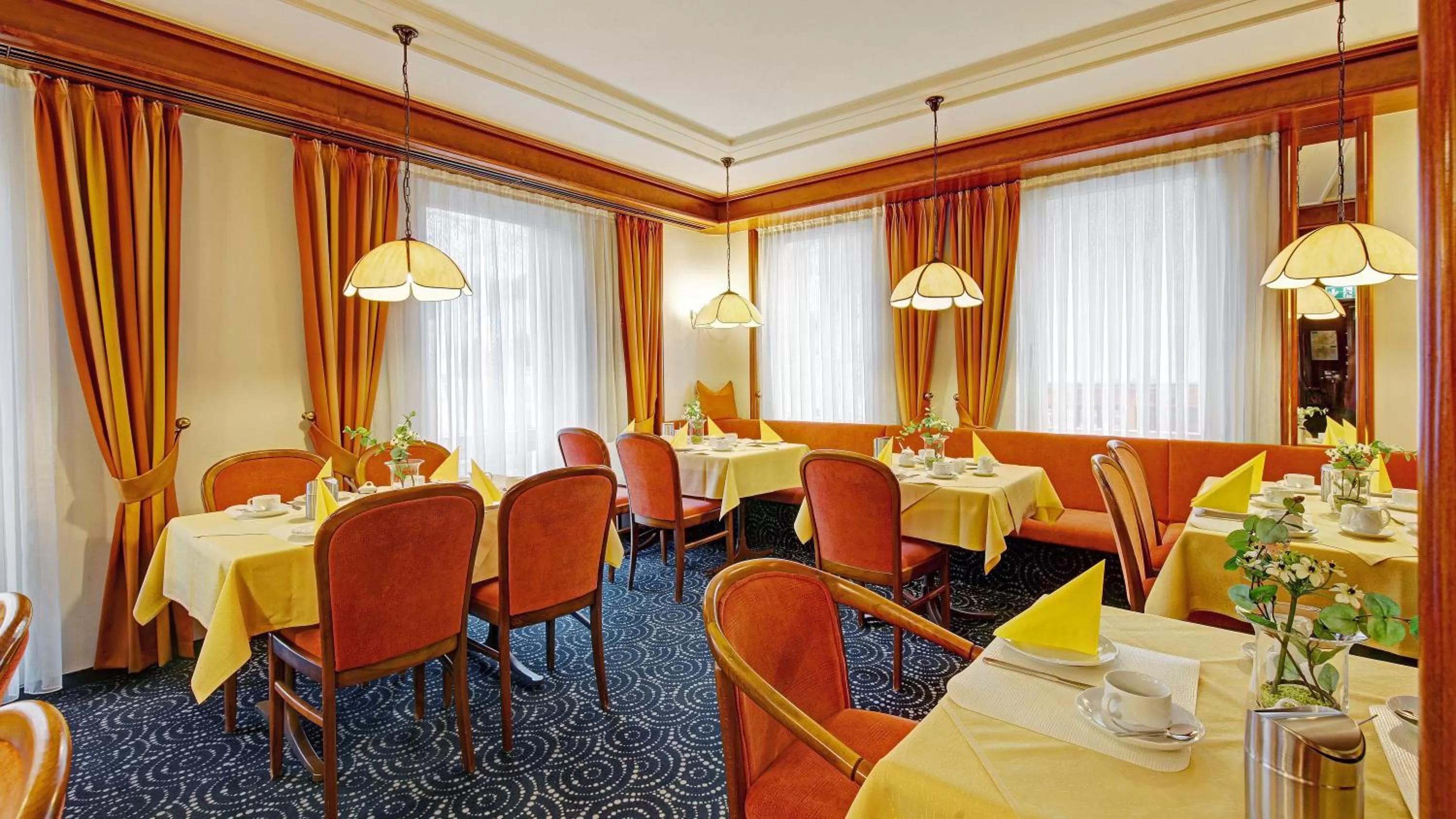 Restaurant/places to eat in Hotel am Schelztor