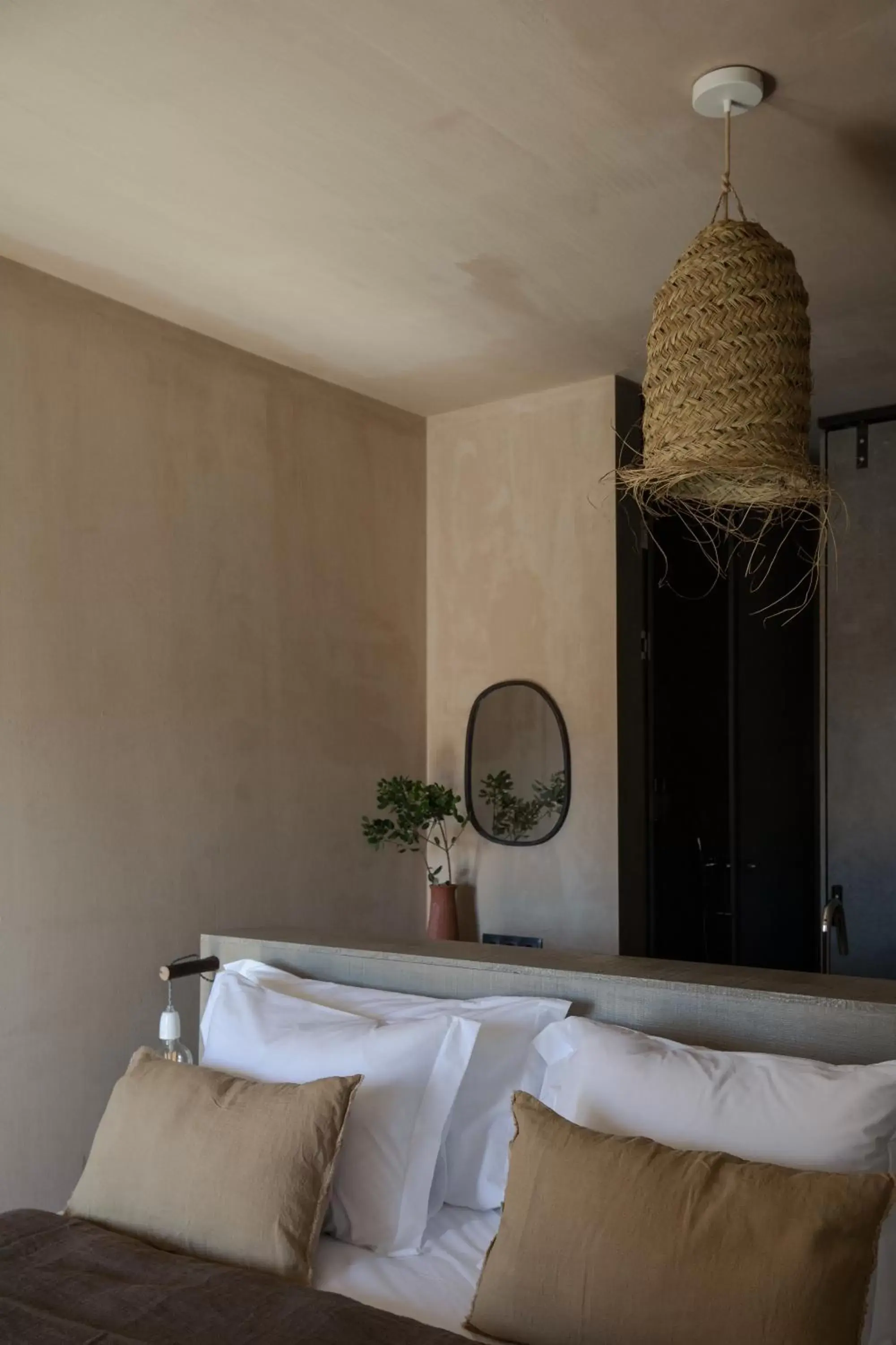 Bedroom in Azenhas do Mar Valley House