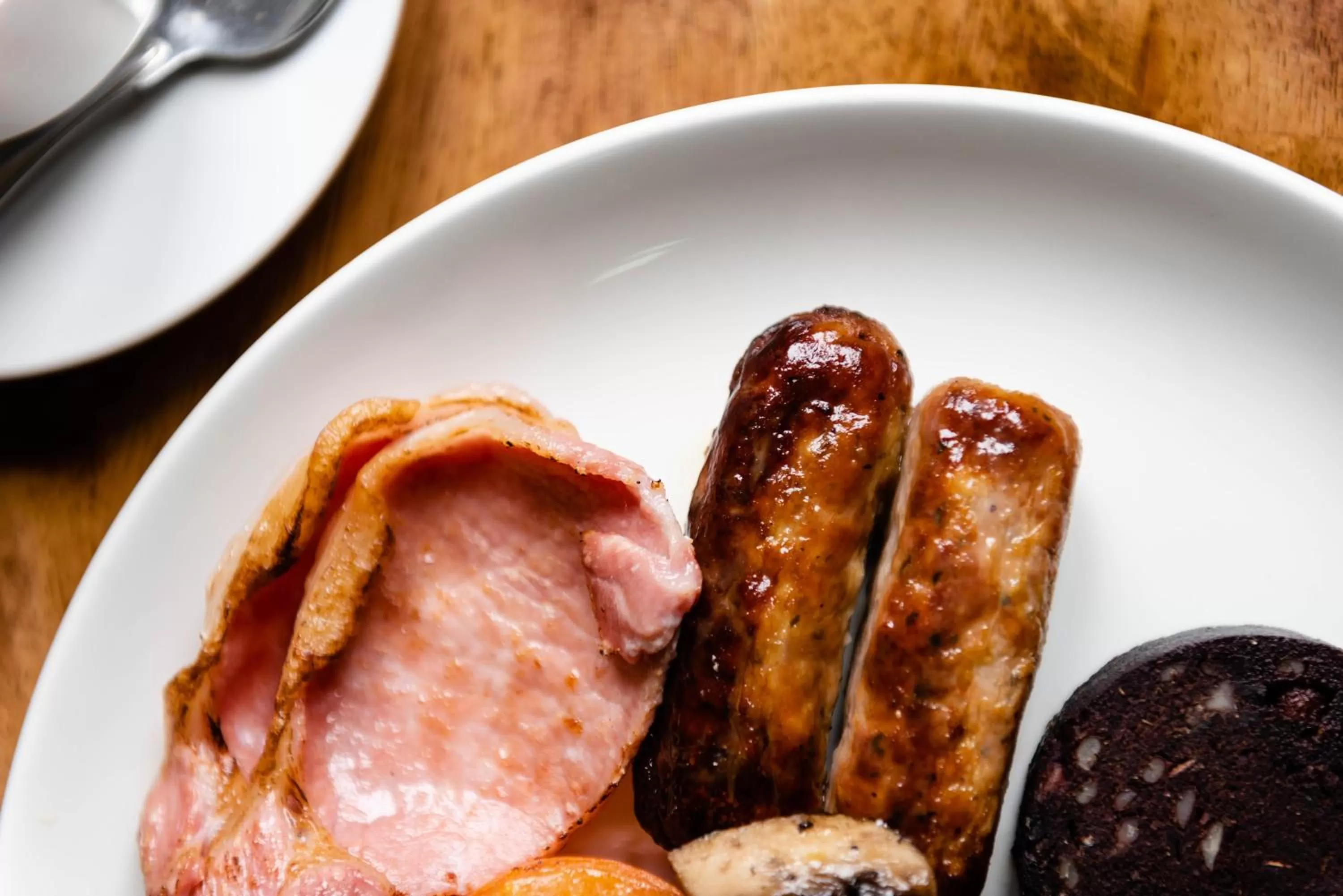 Breakfast in The Limes Country Lodge Hotel & Admiral Restaurant