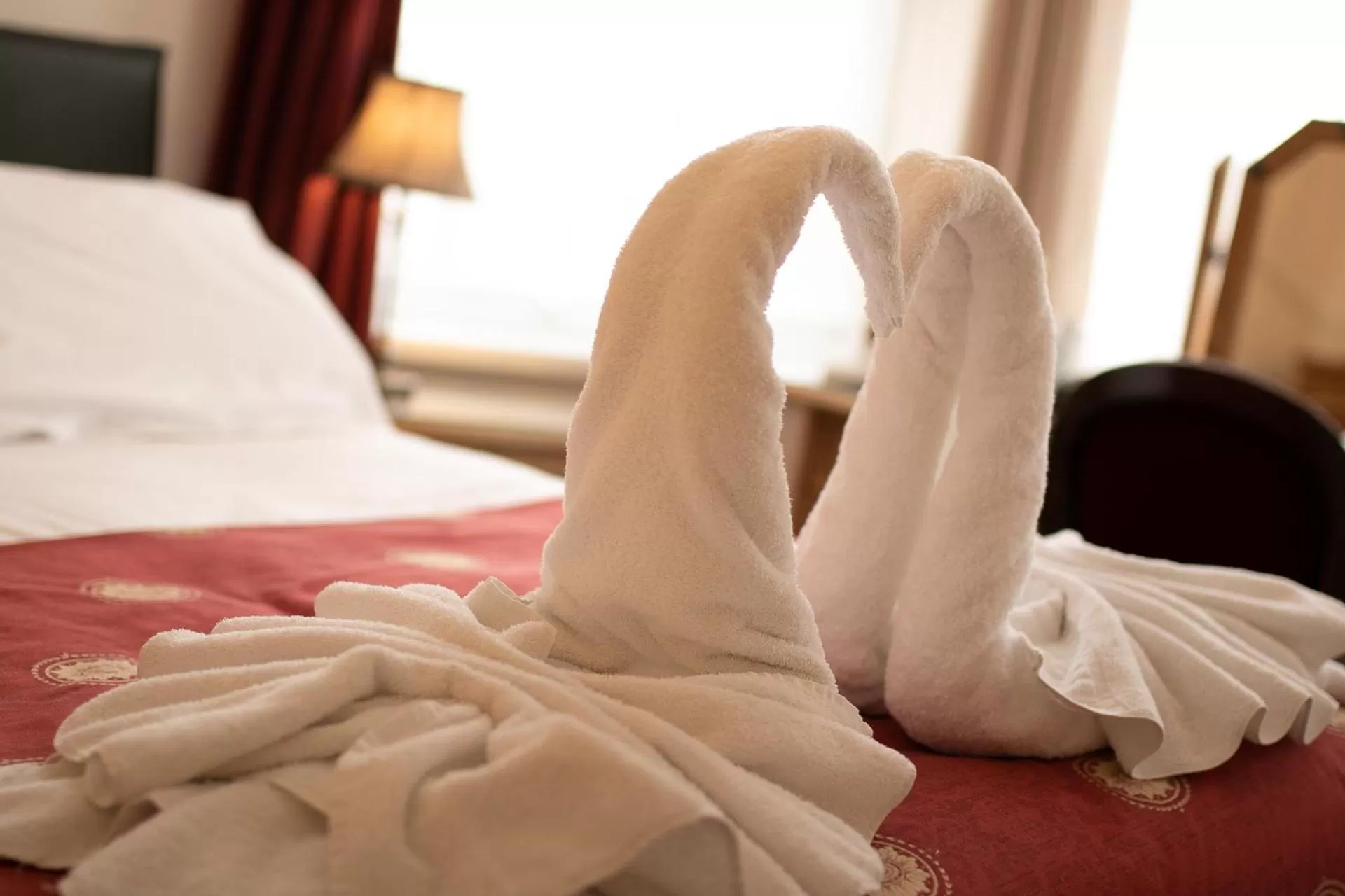 towels, Bed in Skegness The Royal Hotel
