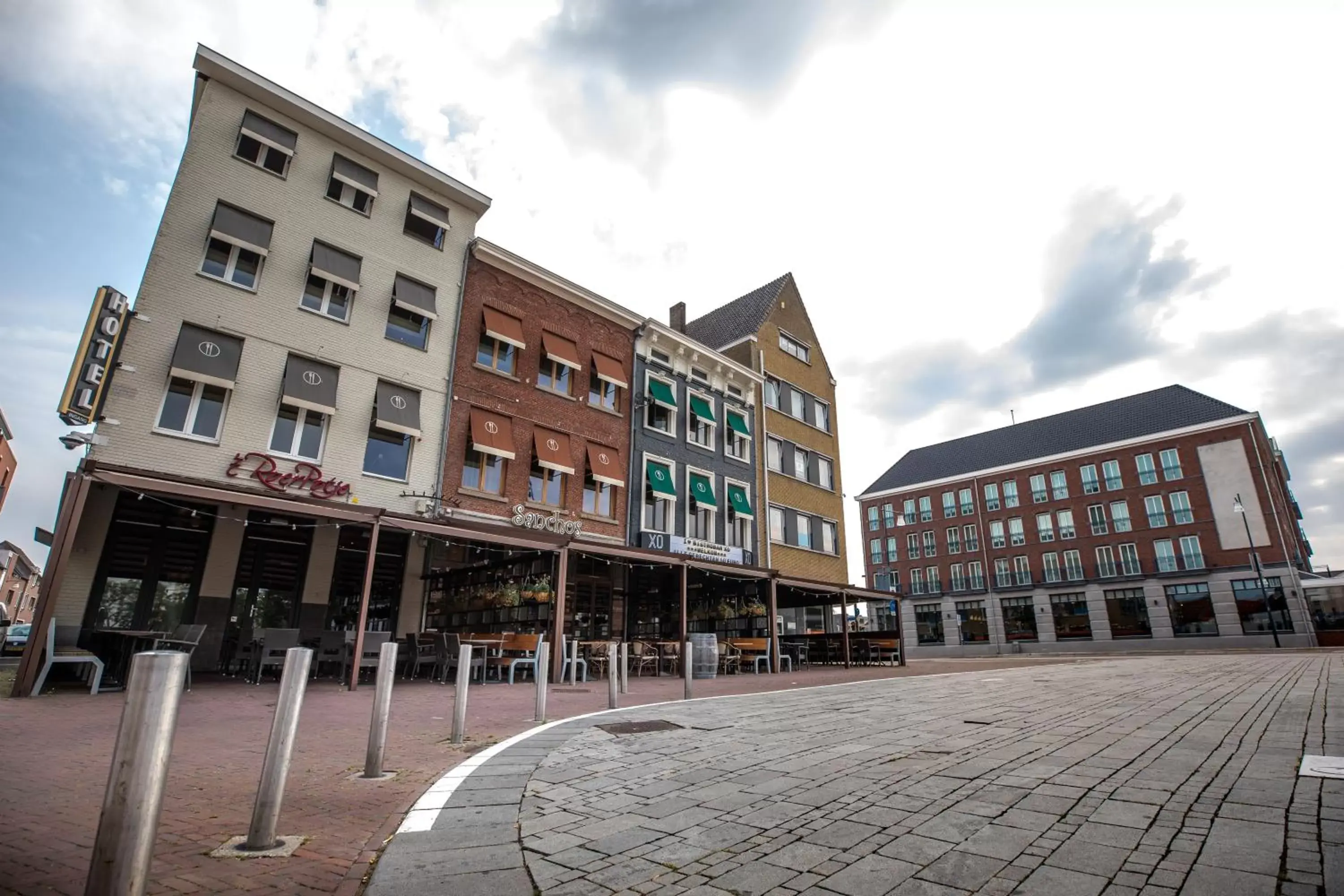 Facade/entrance, Property Building in Hotel Roermond Next Door