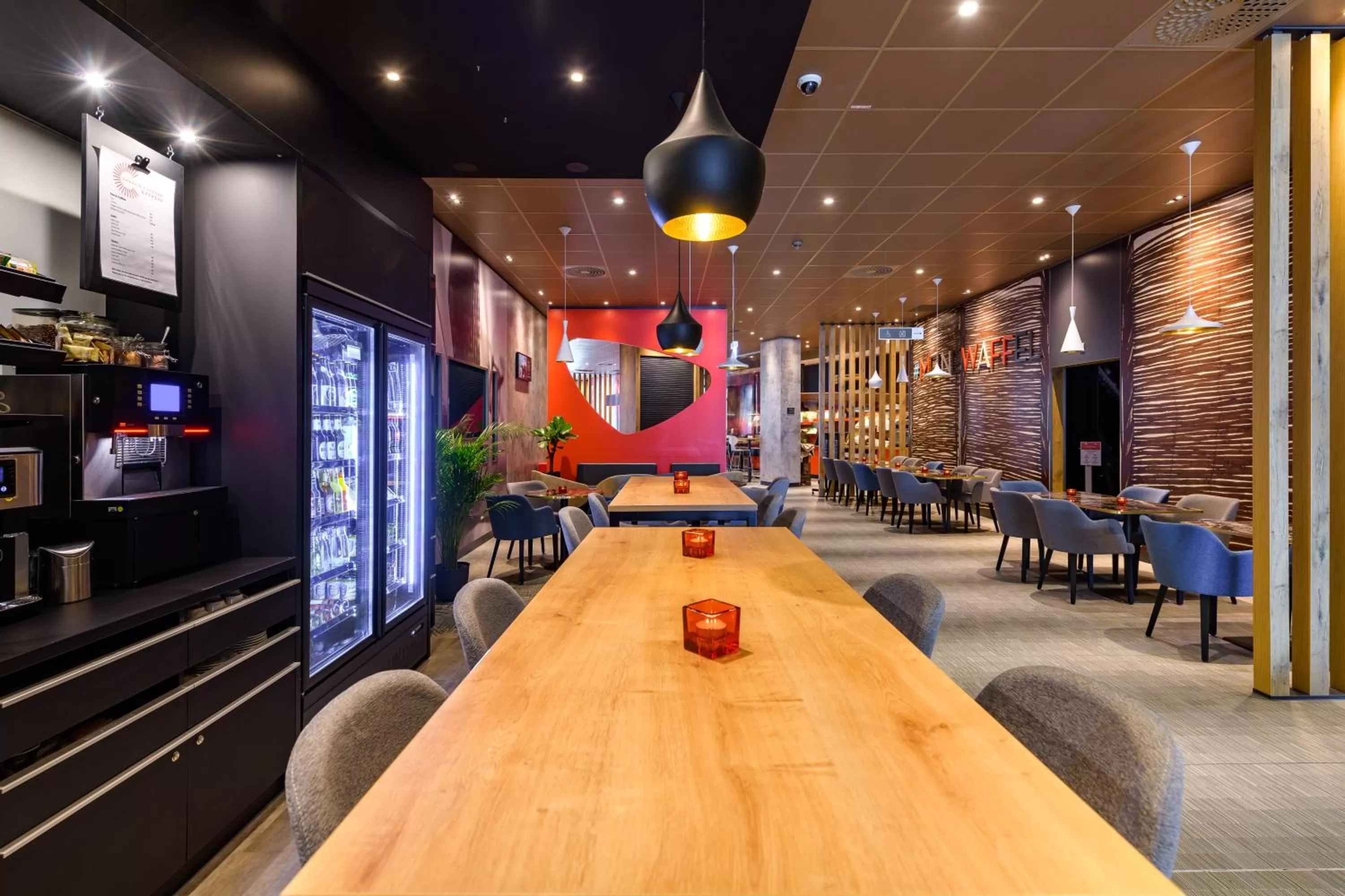 Restaurant/places to eat in Ibis Berlin Hauptbahnhof