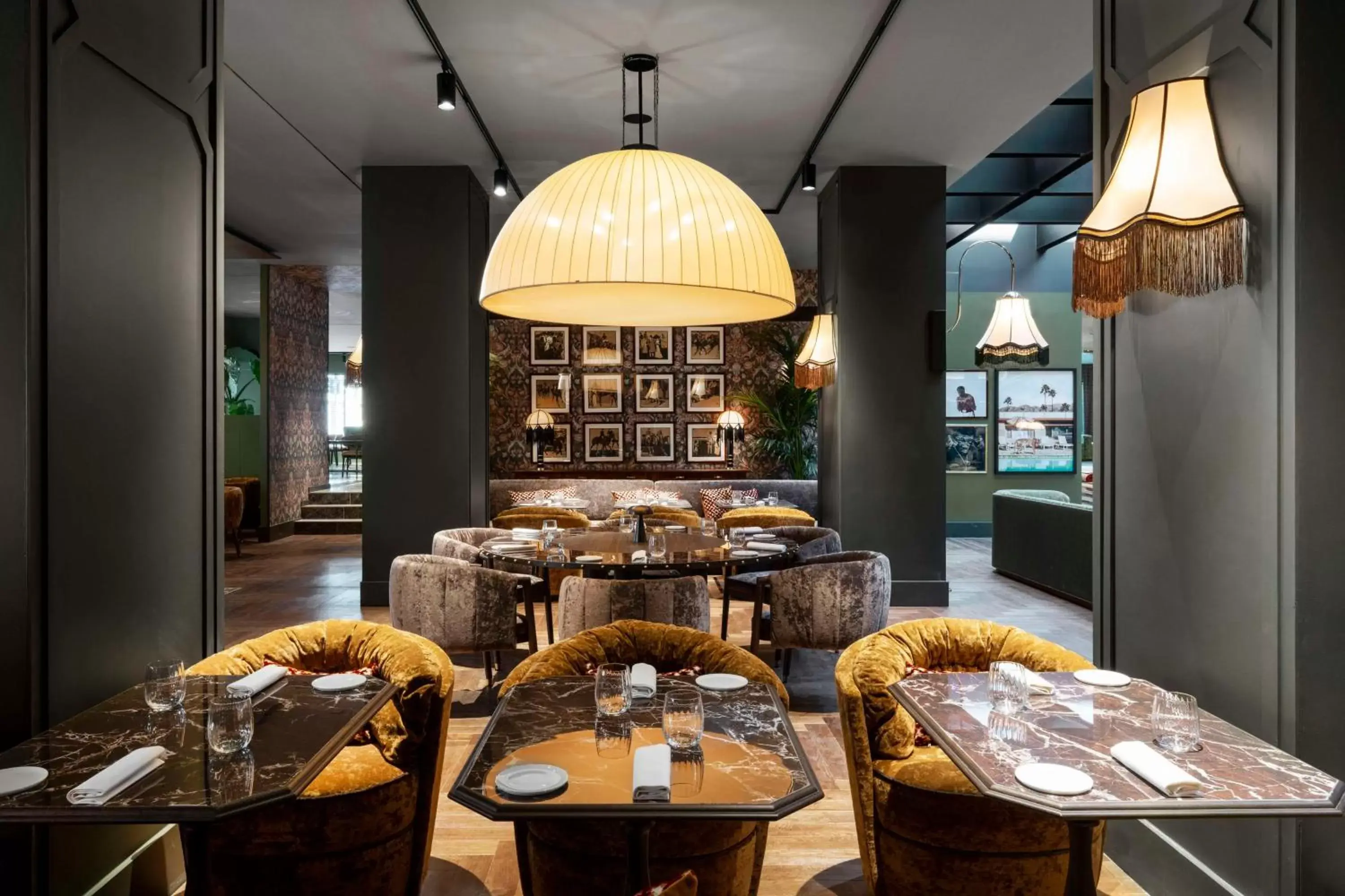 Restaurant/Places to Eat in Radisson Collection Hotel, Santa Sofia Milan