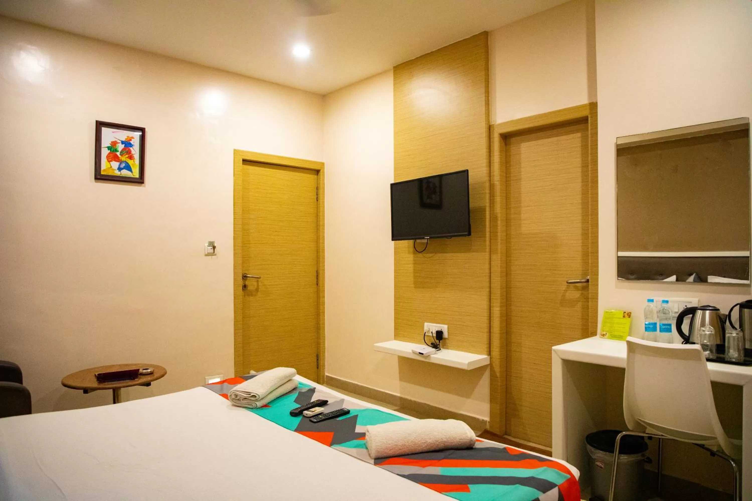 TV and multimedia, Bed in Arunaachalaa Resiidency