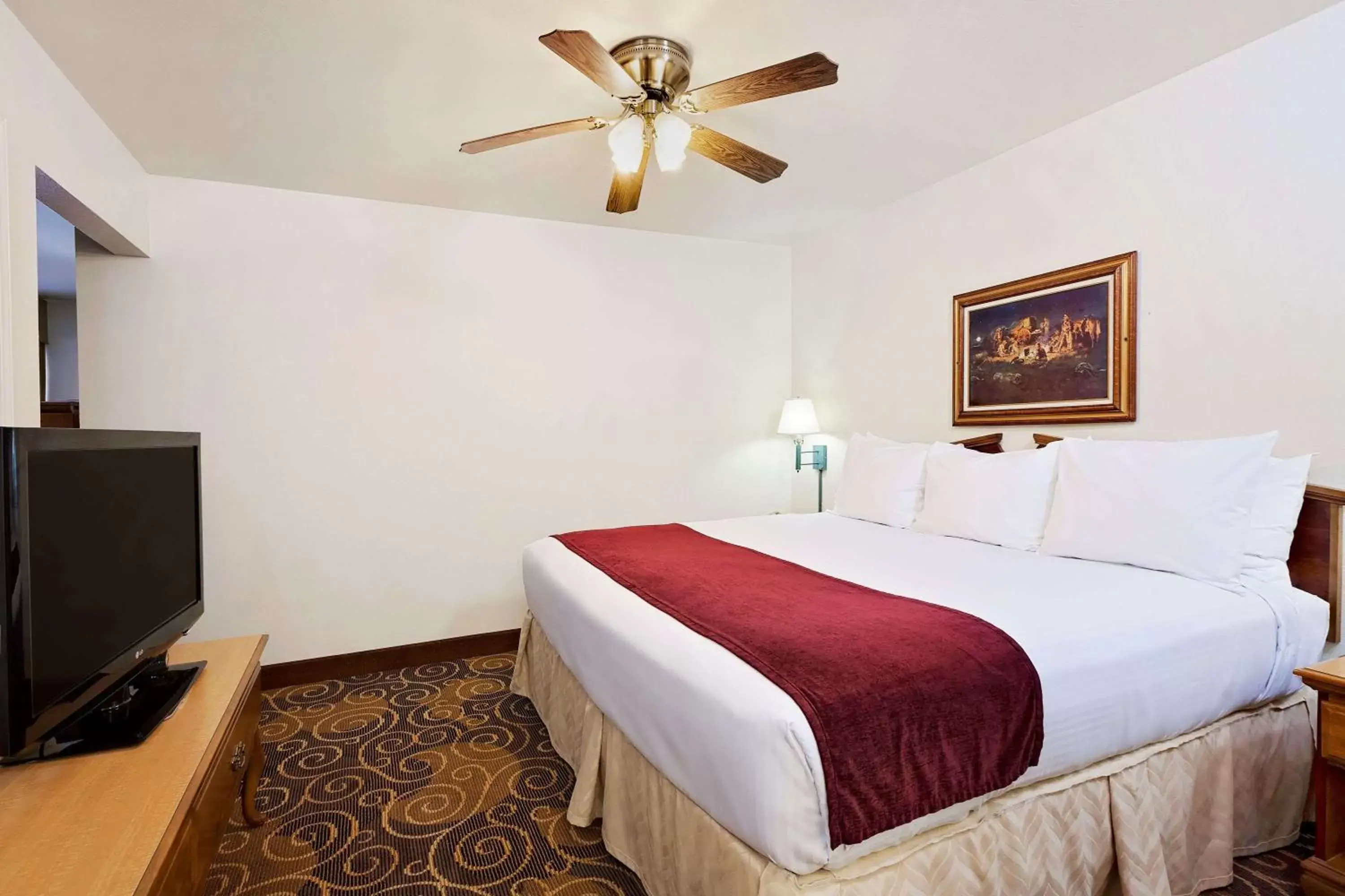 Photo of the whole room, Bed in Days Inn by Wyndham San Angelo