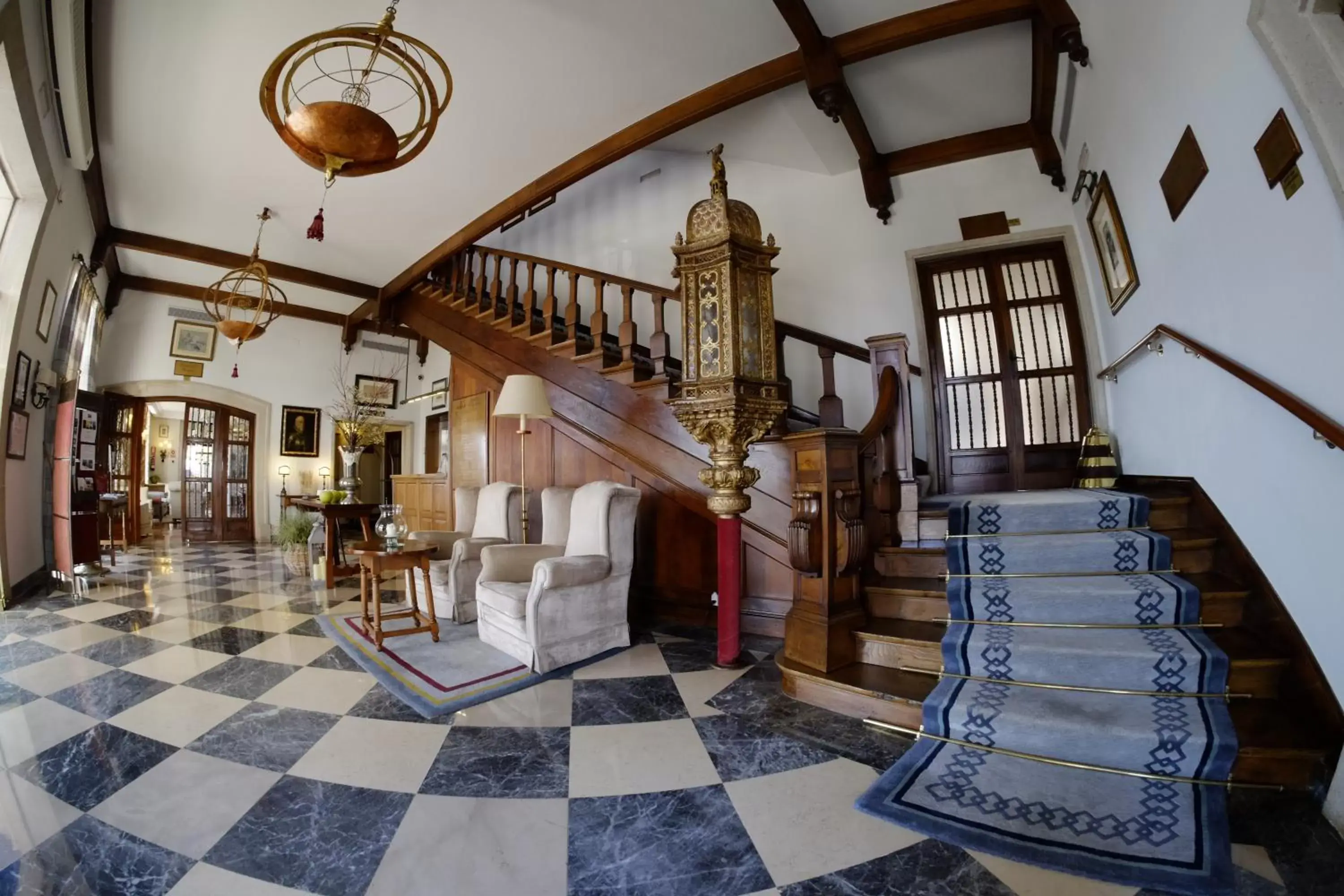 Lobby or reception in Parador de Ferrol