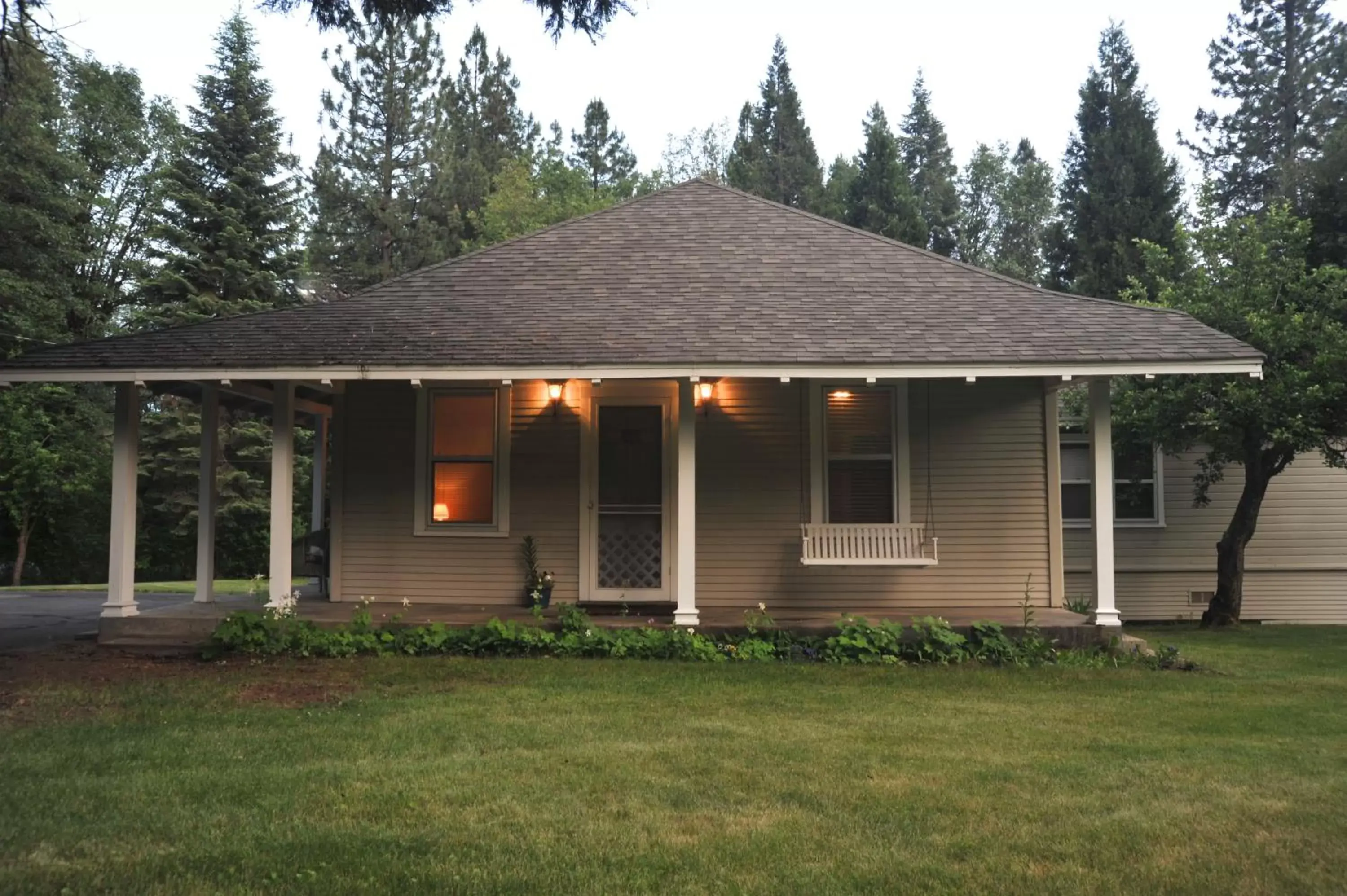 Property Building in McCloud Hotel