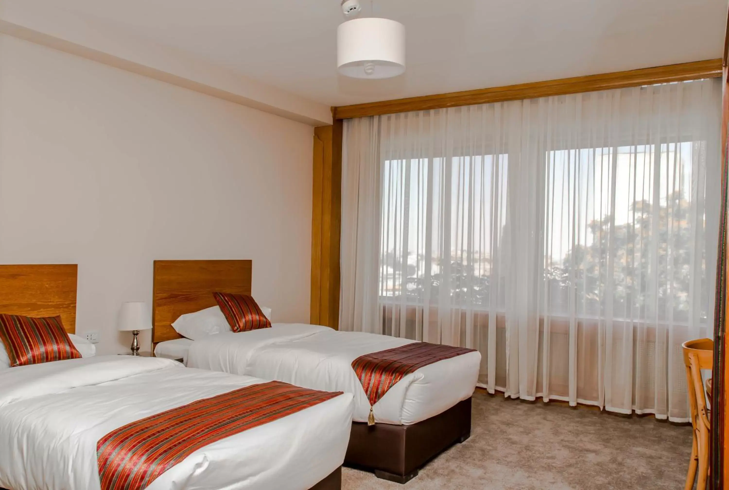 Photo of the whole room, Bed in Antika Amman Hotel