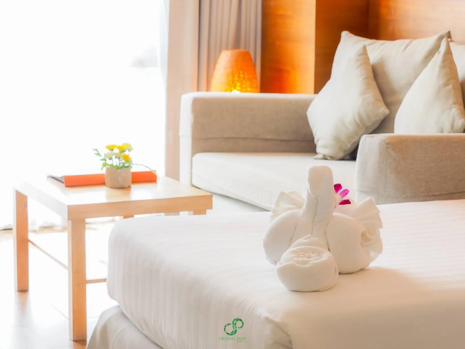 Bed in Crystal Jade Hotel