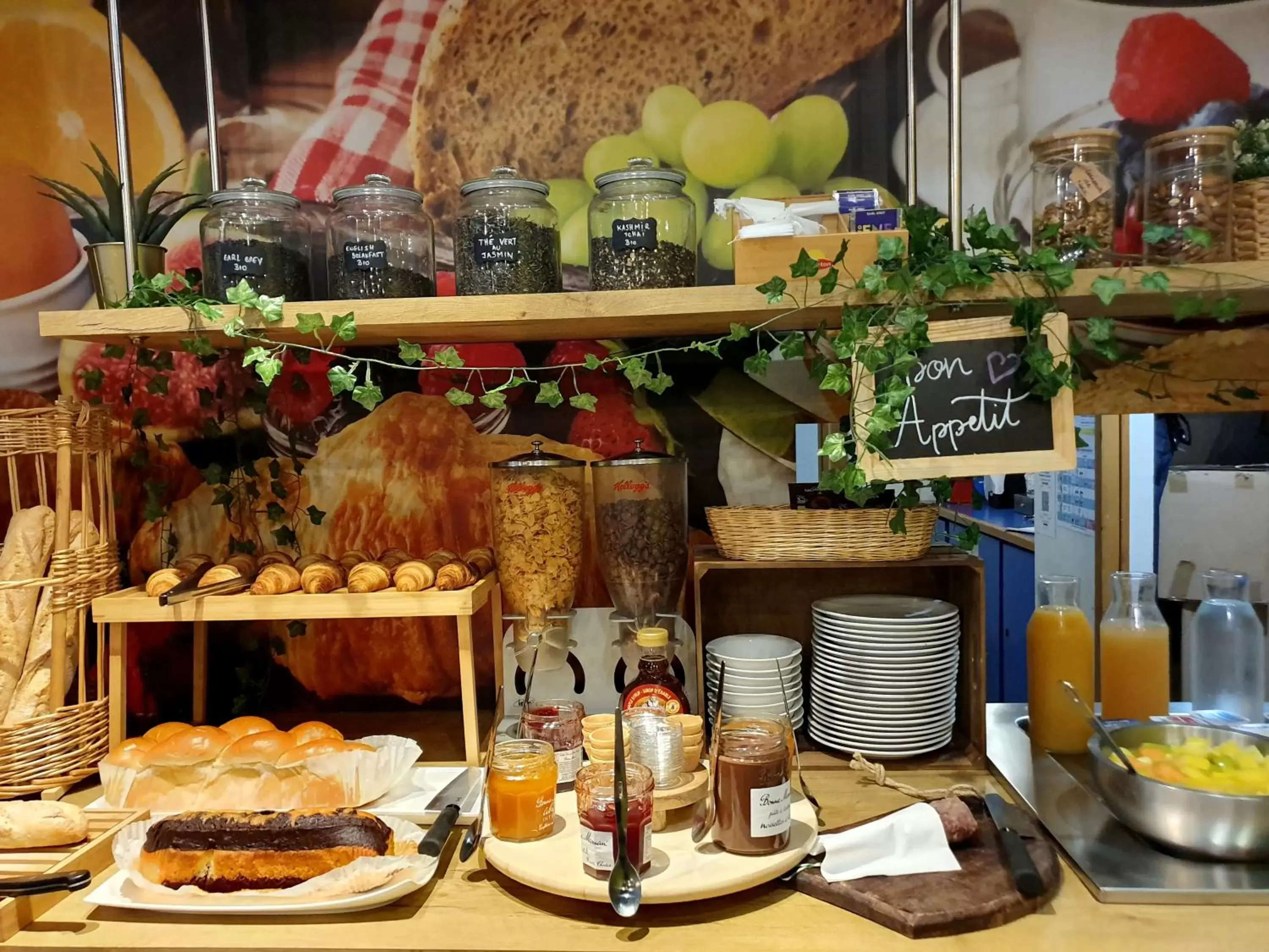 Food and drinks in Cit'hotel Design Booking Evry Saint-Germain-lès-Corbeil Sénart Food and drinks in Cit'hotel Design Booking Evry Saint-Germain-lès-Corbeil Sénart