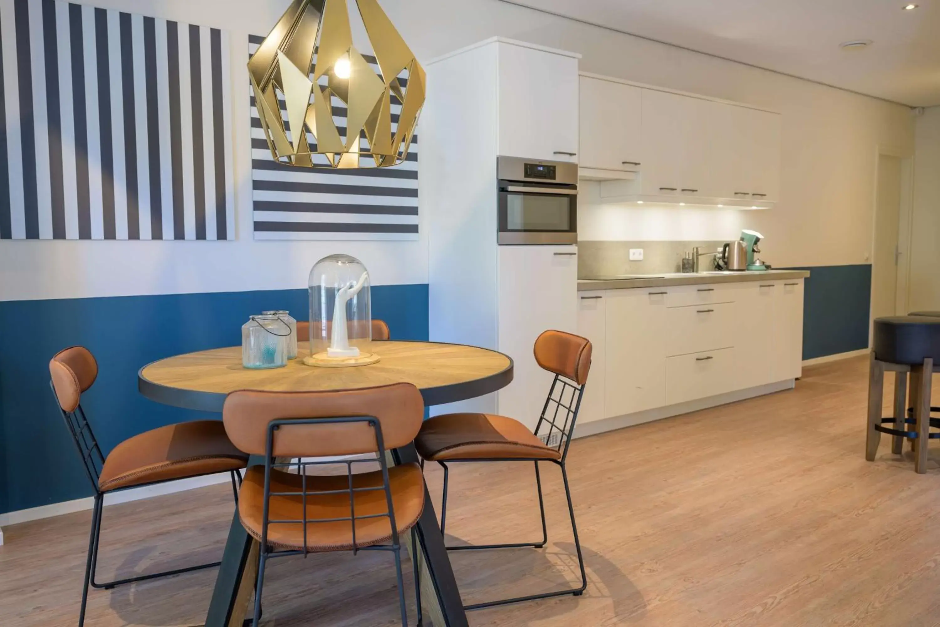 Photo of the whole room, Dining Area in Flonk Hotel Groningen Centre, BW Signature Collection voorheen Best Western Hotel Groningen Centre