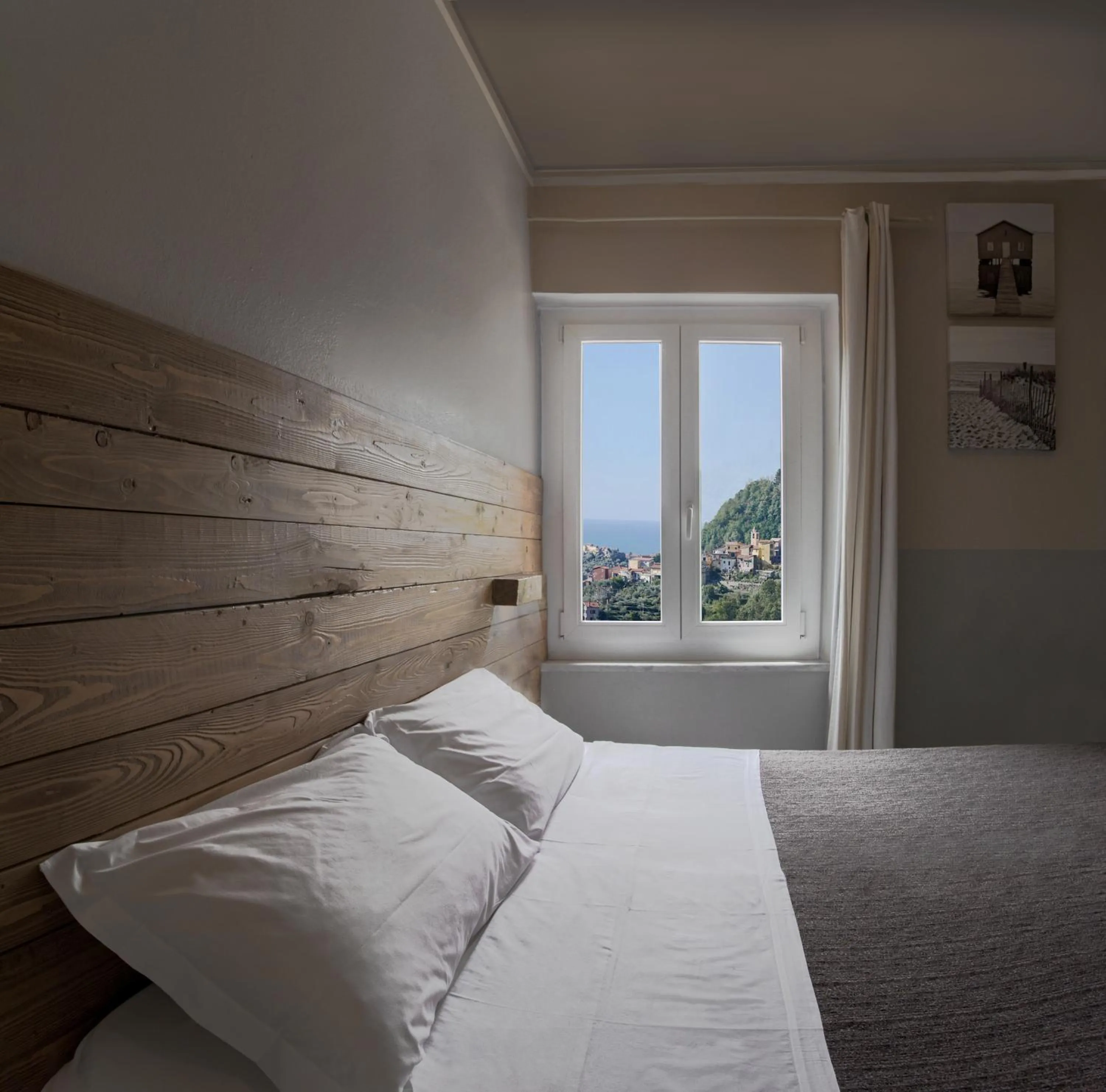 Bed in Albergo Serena