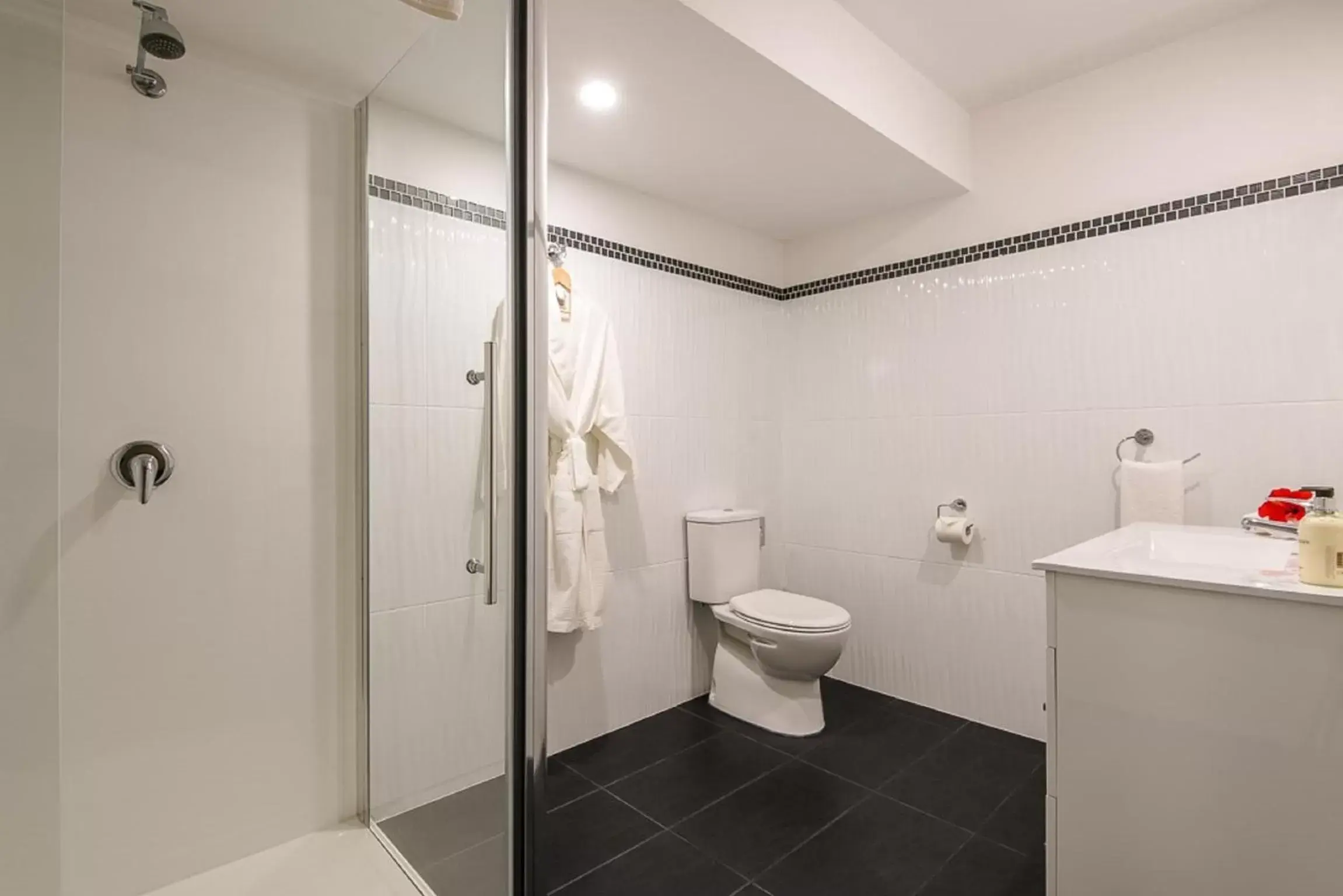 Bathroom in Balconies Dolphincove