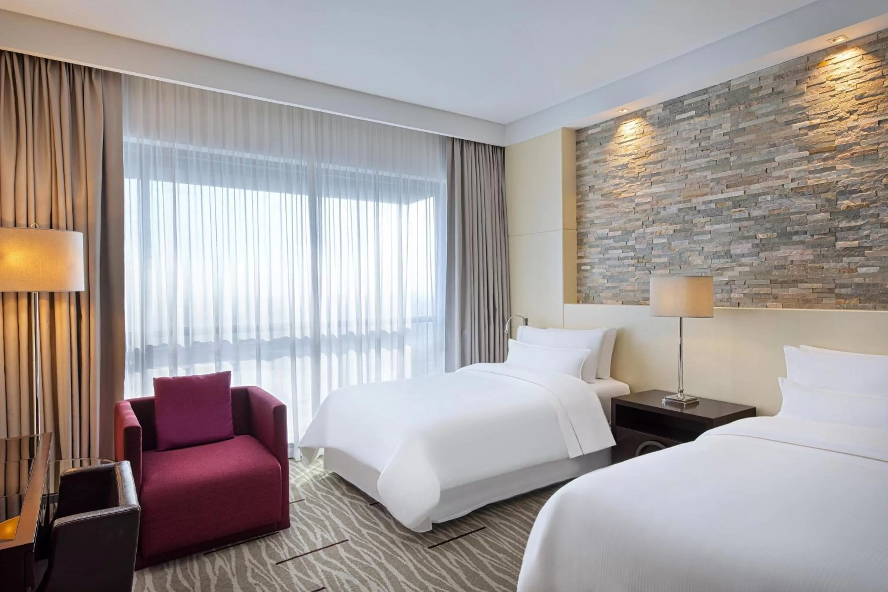 Photo of the whole room, Bed in The Westin City Centre Bahrain